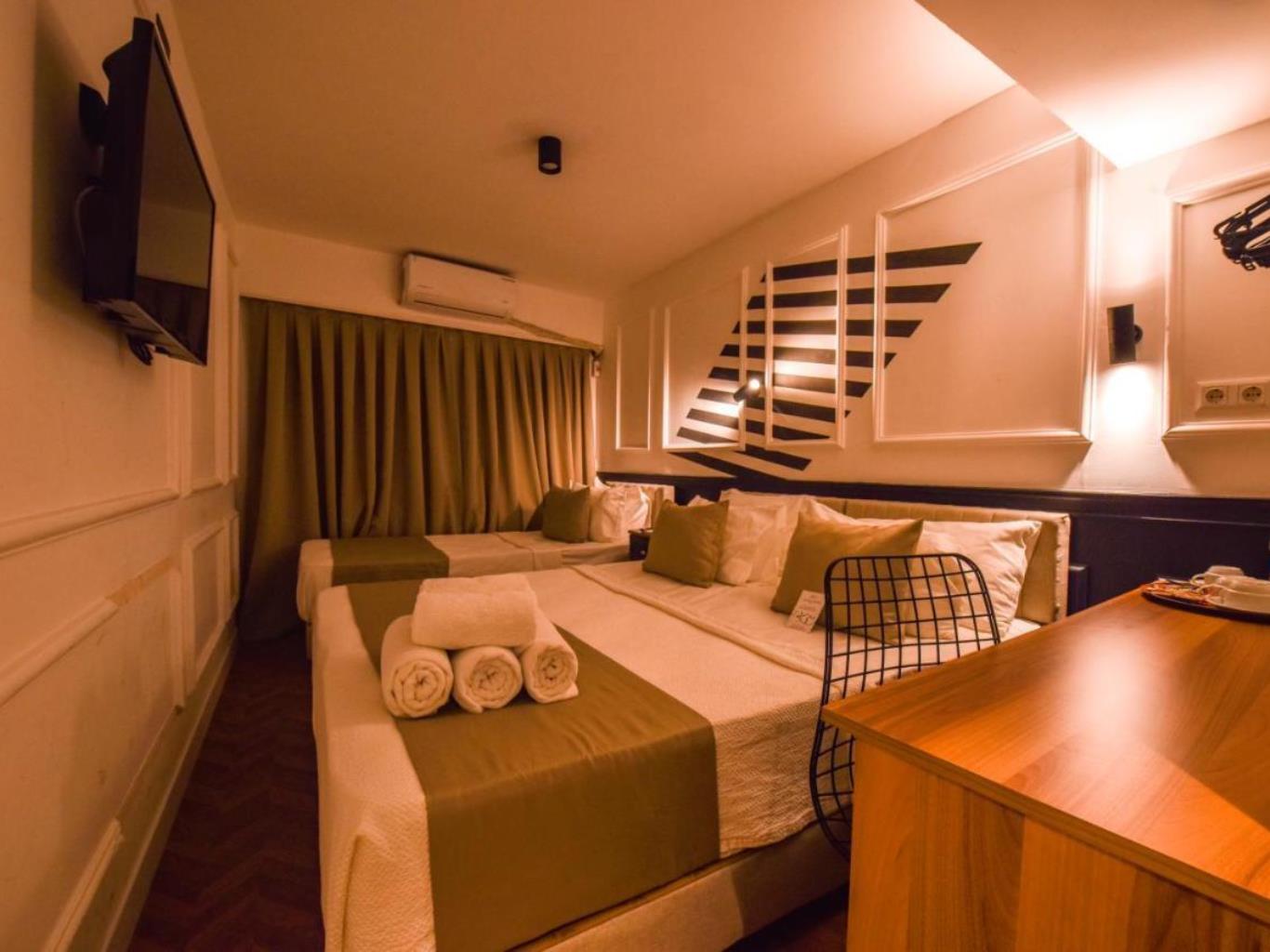 STANDARD ROOM
