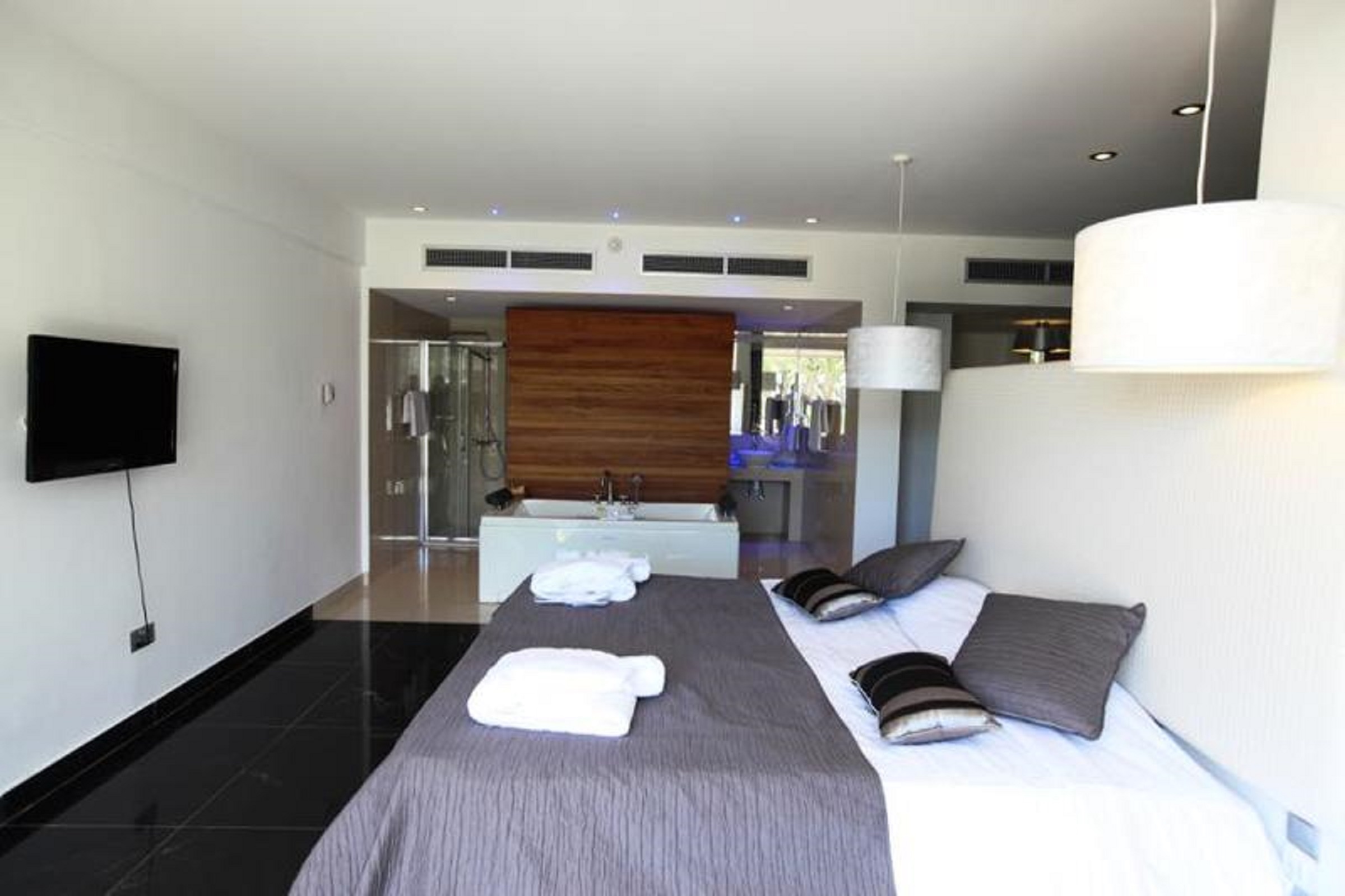 JUNIORSUITE(PRIVATE POOL)