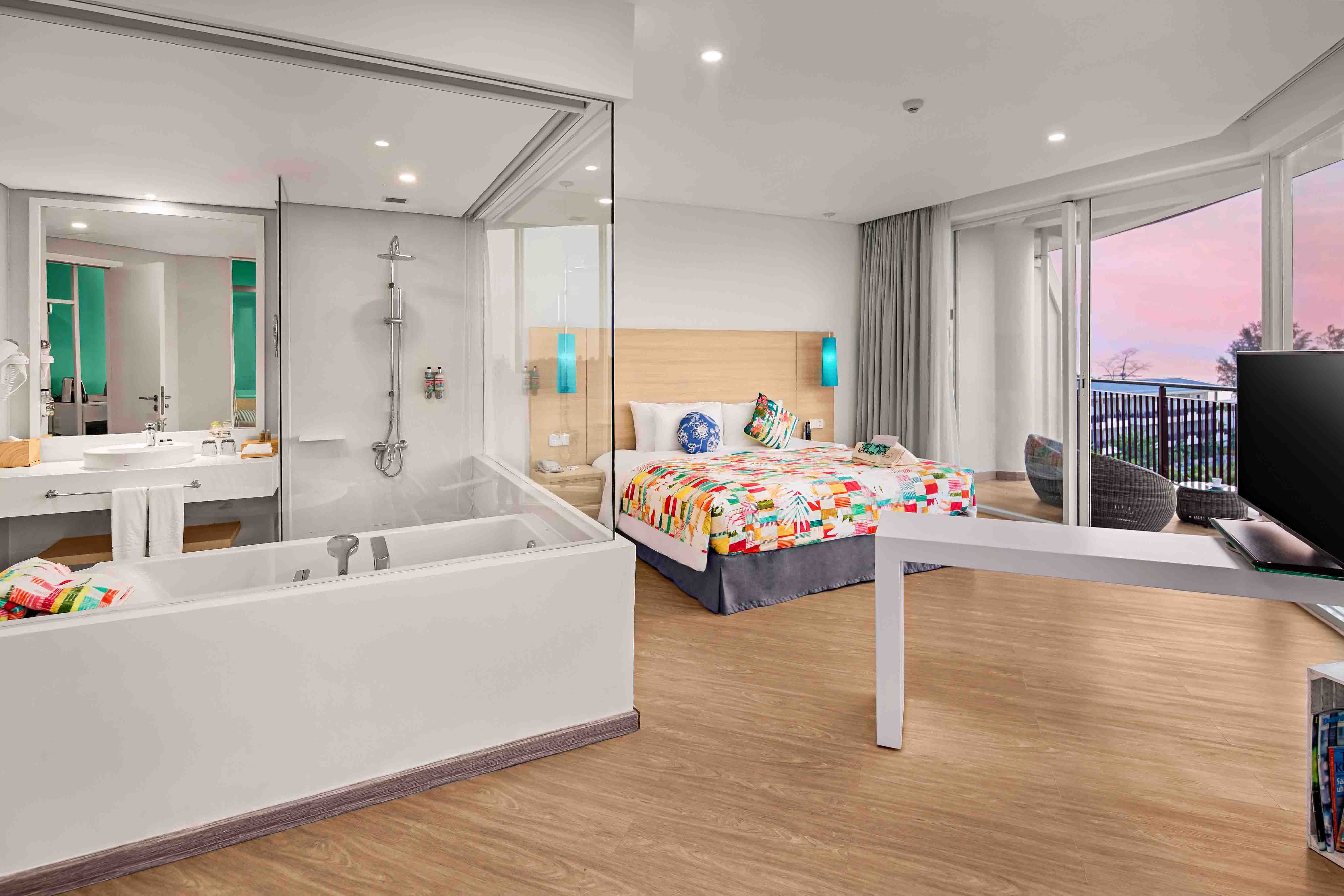 XTRA SOL JUNIOR SUITE
