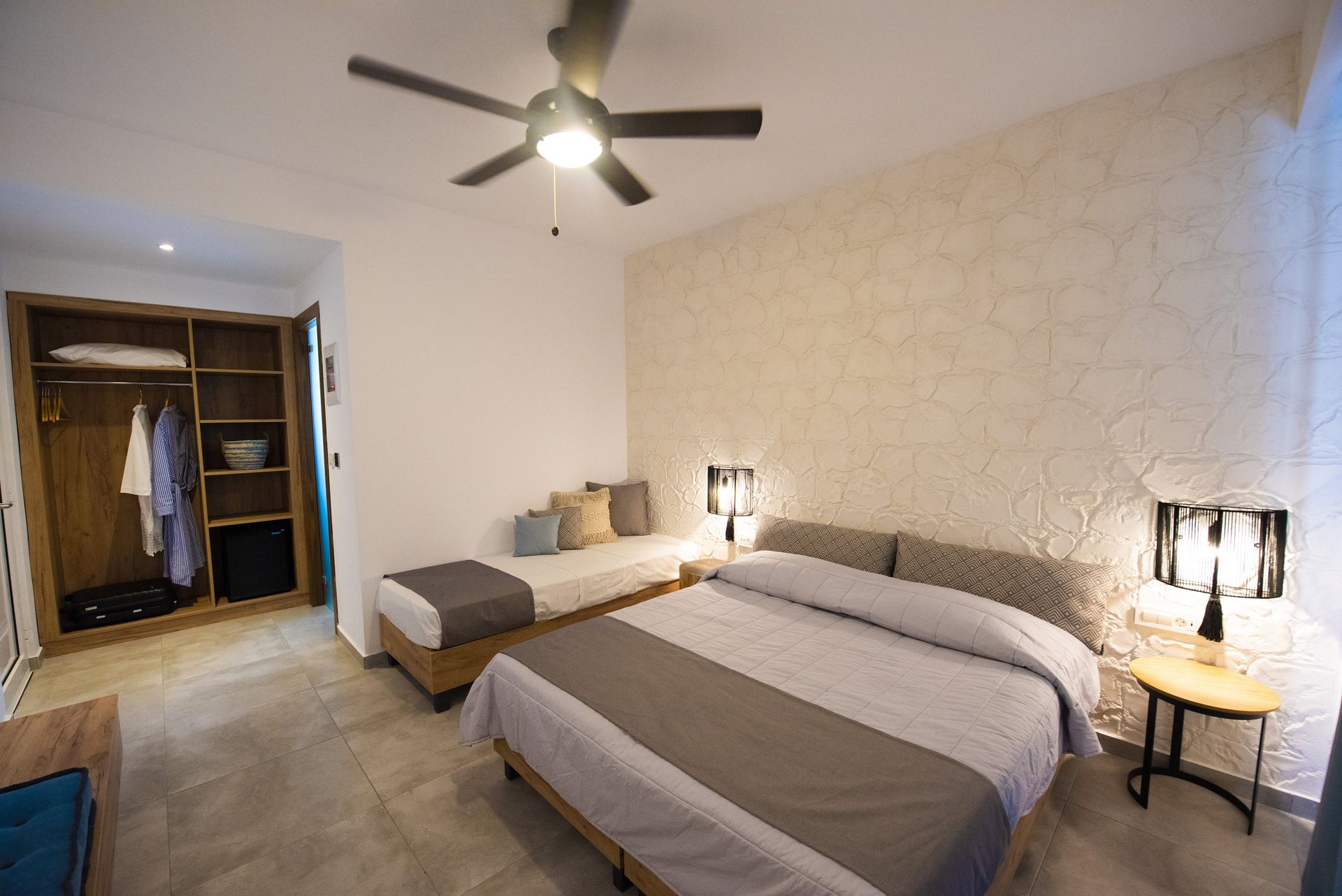 Room Deluxe Quad Balcony or Terrace
