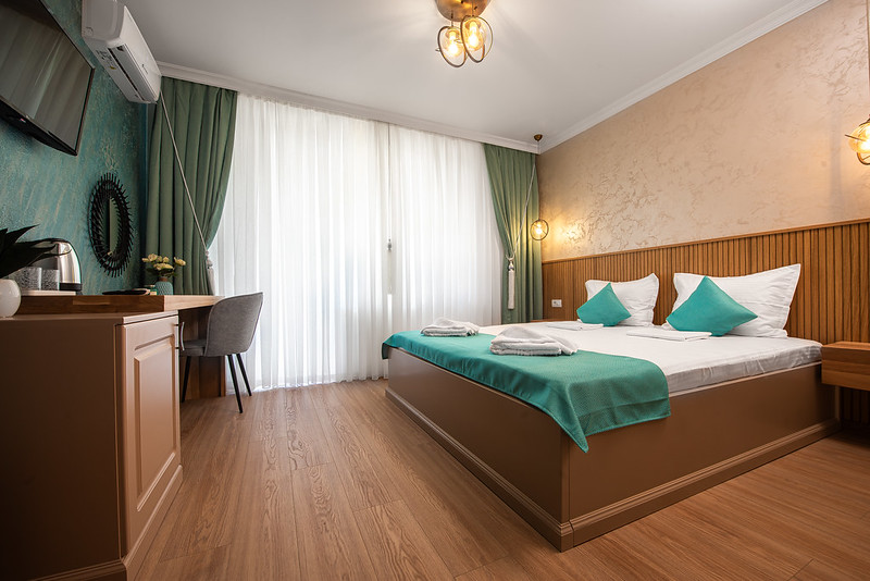 Queen Room cu vedere la gradina