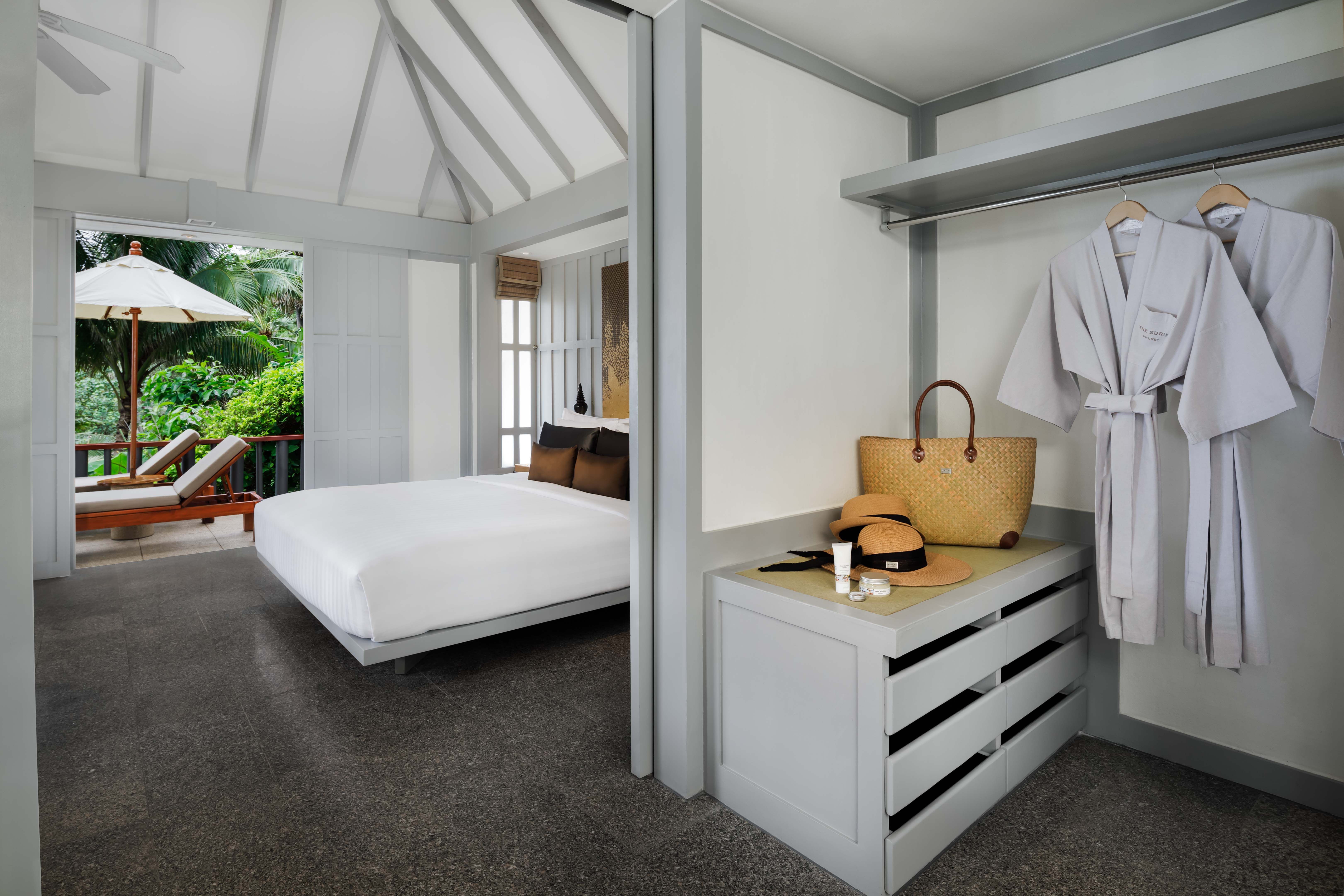 One Bedroom Hillside Cottage