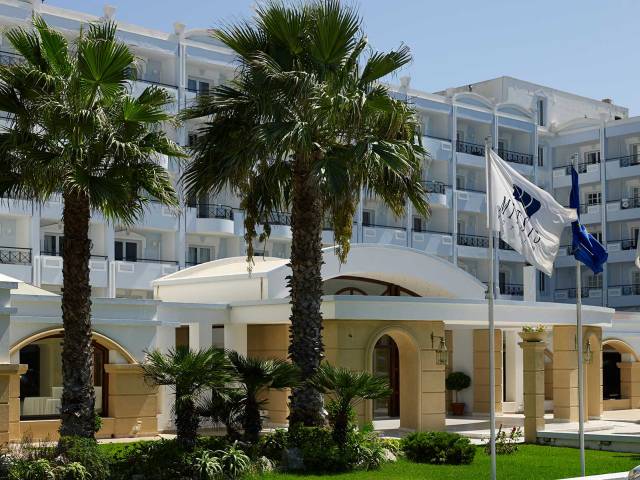 exteriors-grand-hotel-rhodes-mitsis-hotels-greece-3.jpg