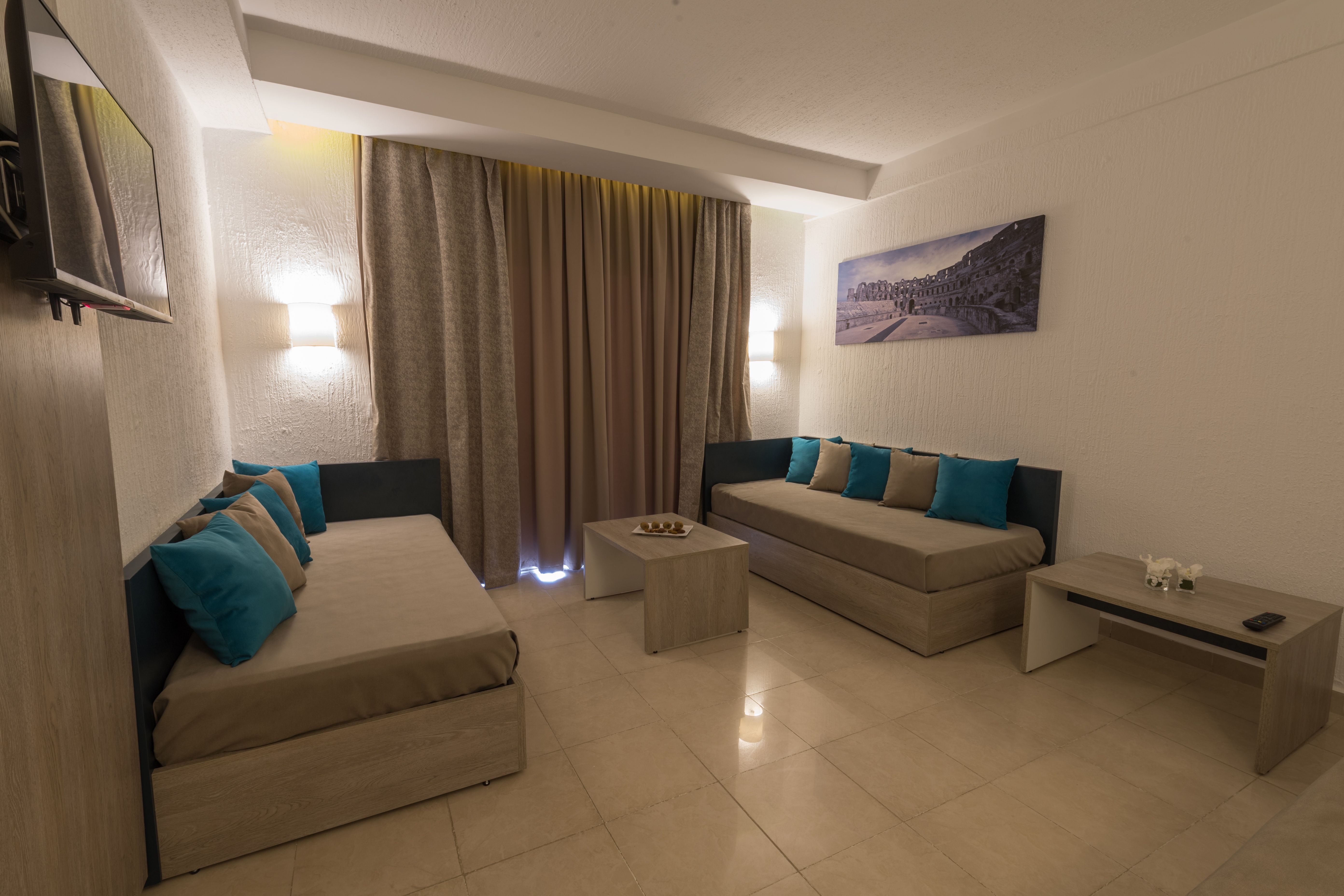 SUITE ROOM 