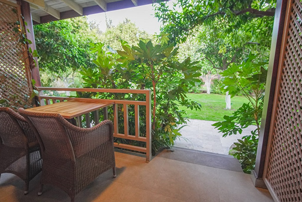 KUMQUAT ROOM