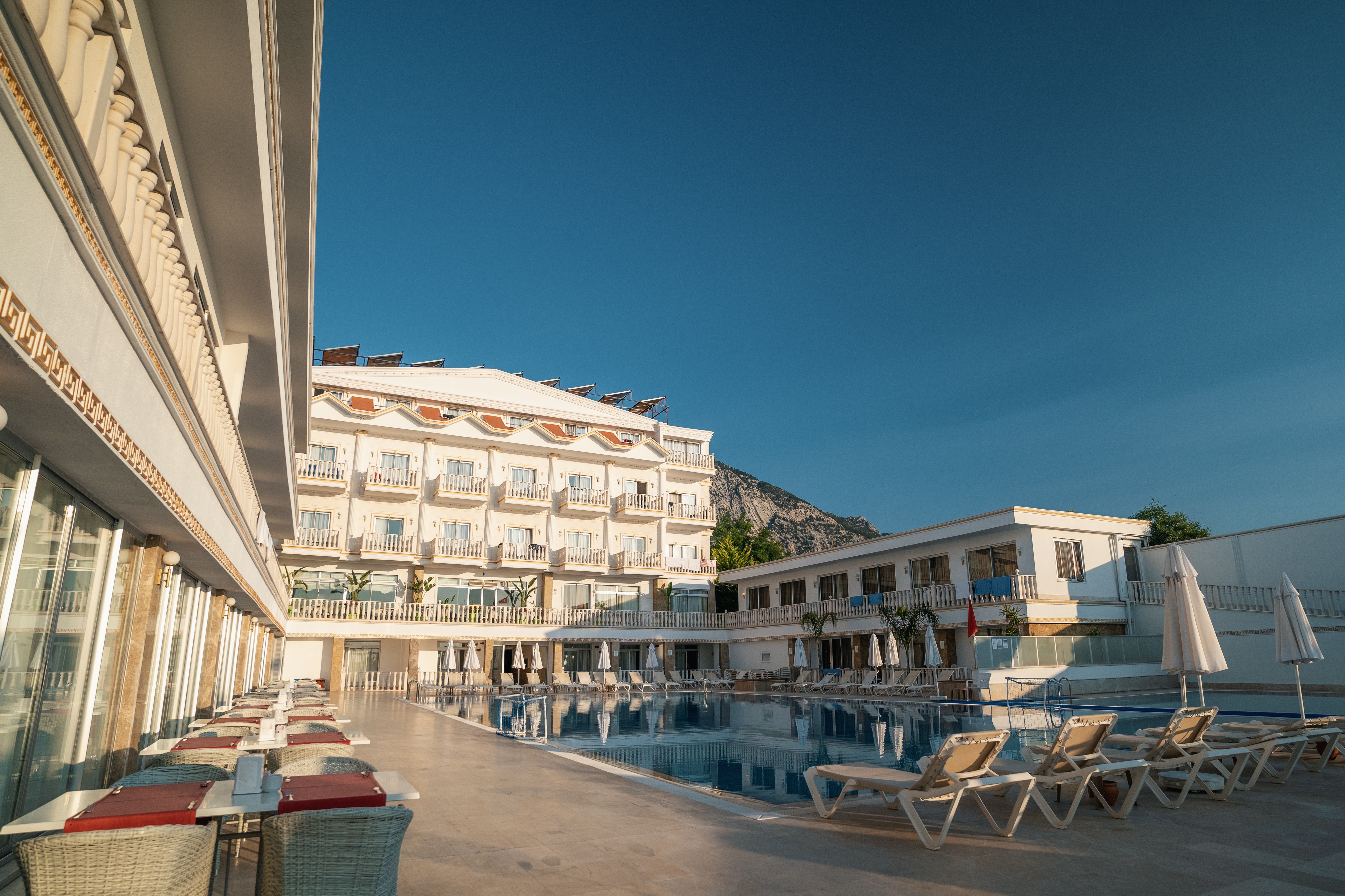 Piscina deschisă