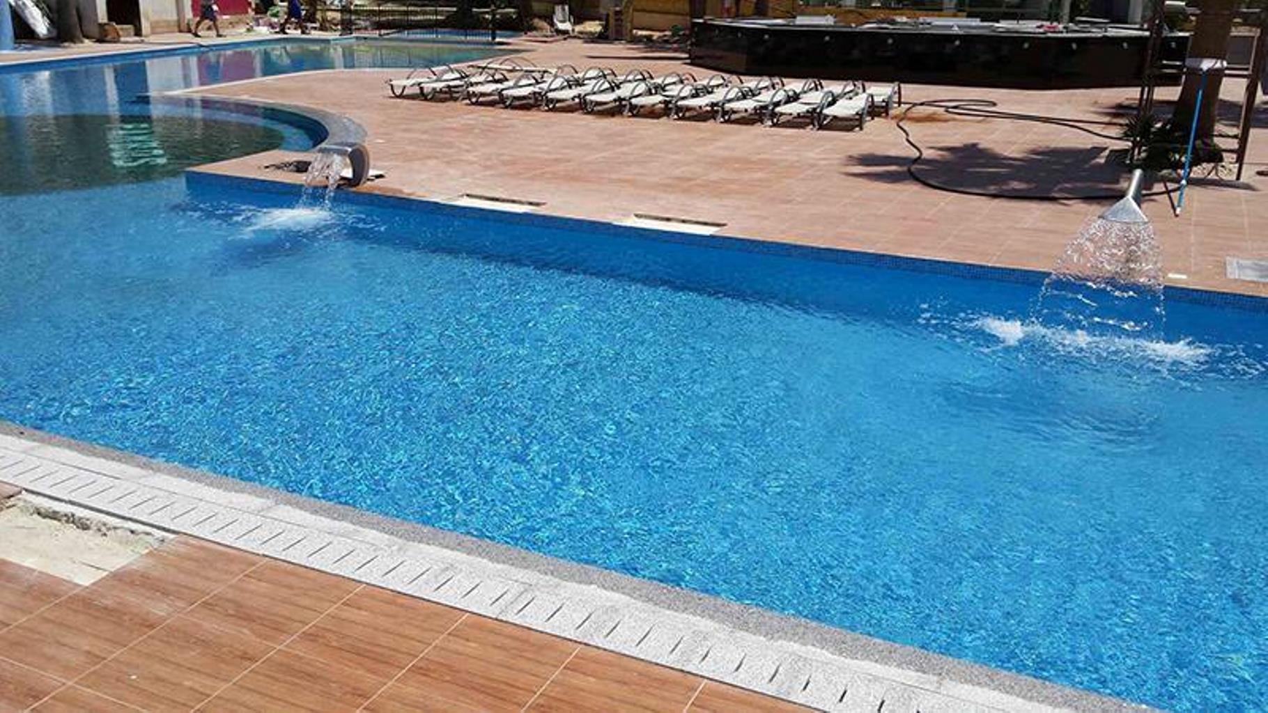 Piscina deschisă