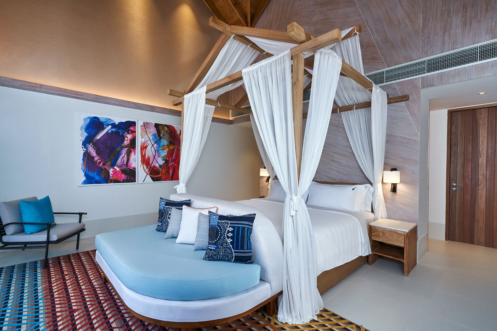 ROCK STAR VILLA