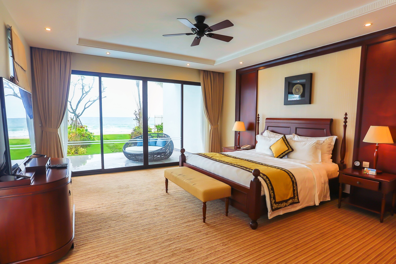 VILLA 3 BEDROOM OCEAN VIEW