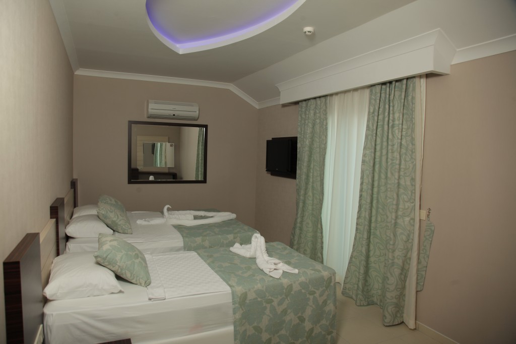 STANDARD ROOM