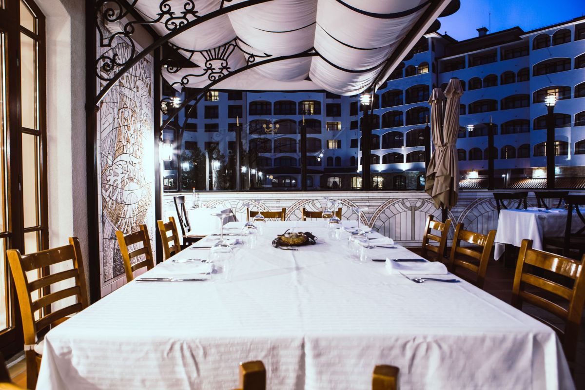 Dolphin Restaurant