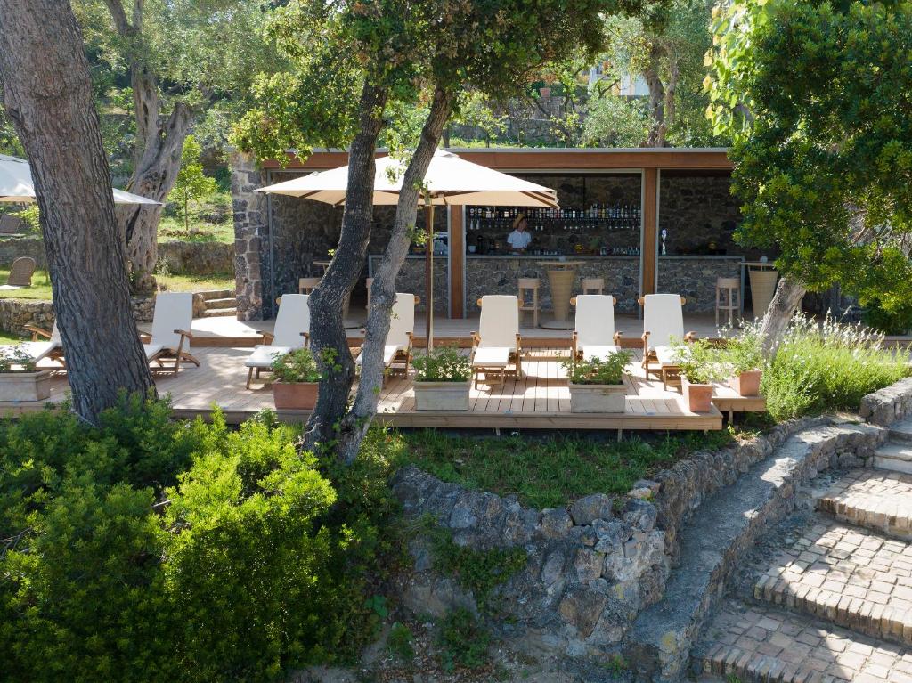 BEACH BAR