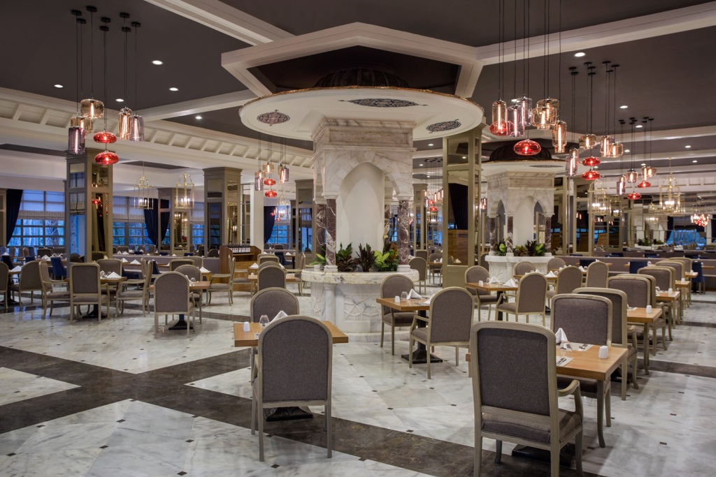 LA NOBLESSE RESTAURANT 