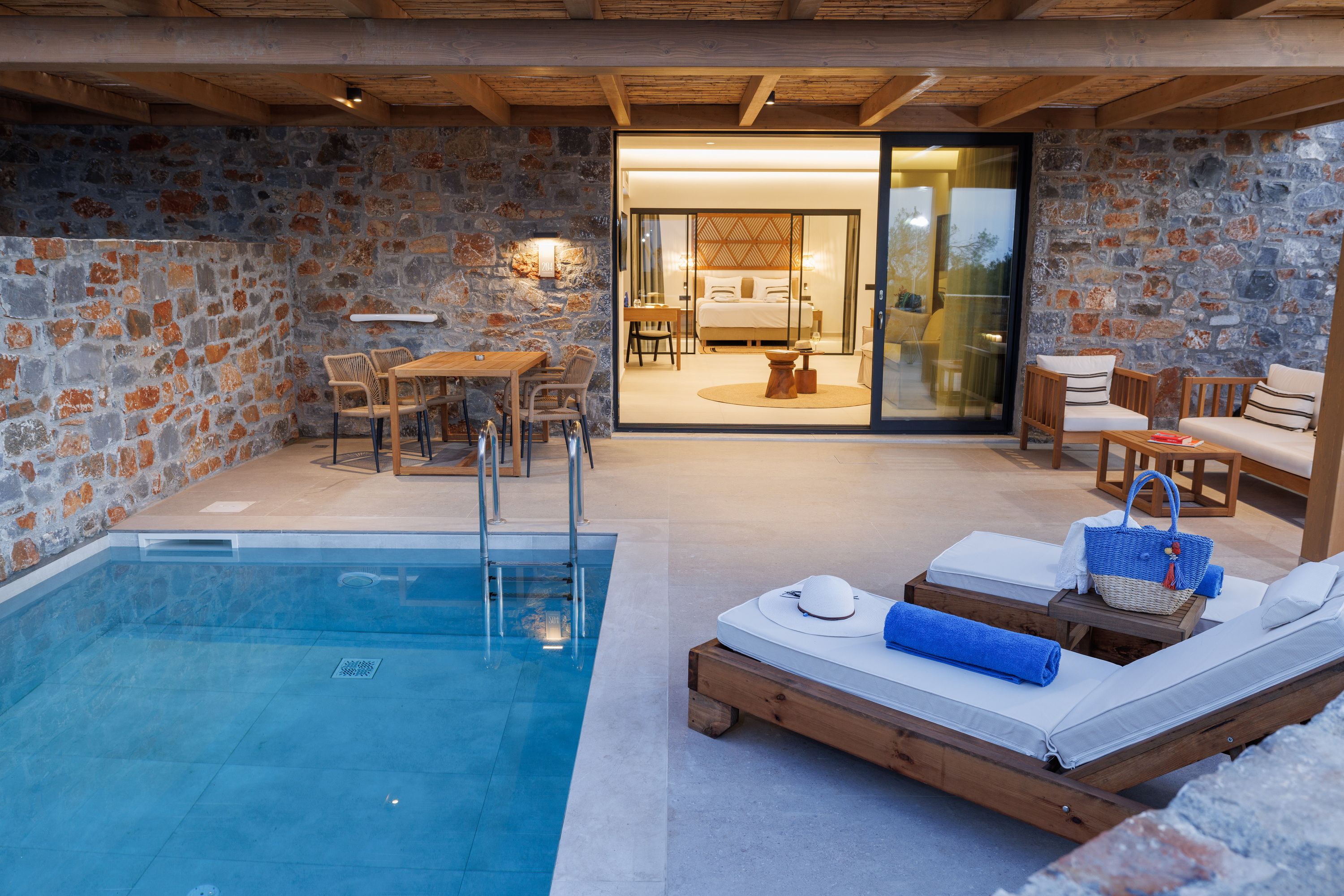 Deluxe Suite with Private Pool