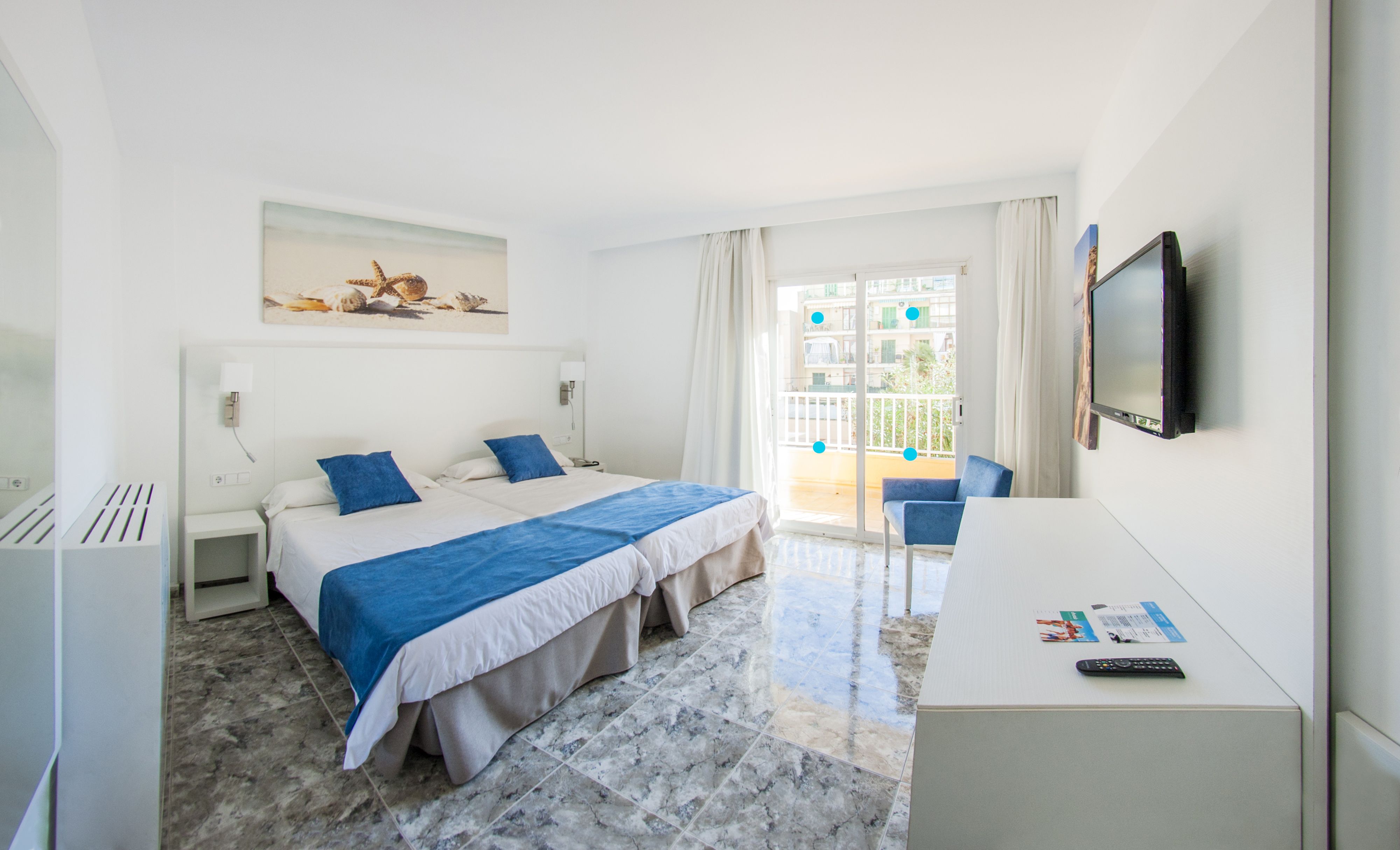 STANDARD ROOM (POOLVIEW, BALCONY OR TERRACE)