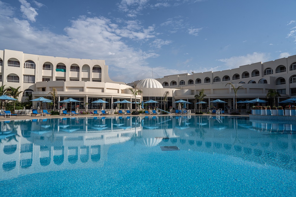 Piscina deschisă