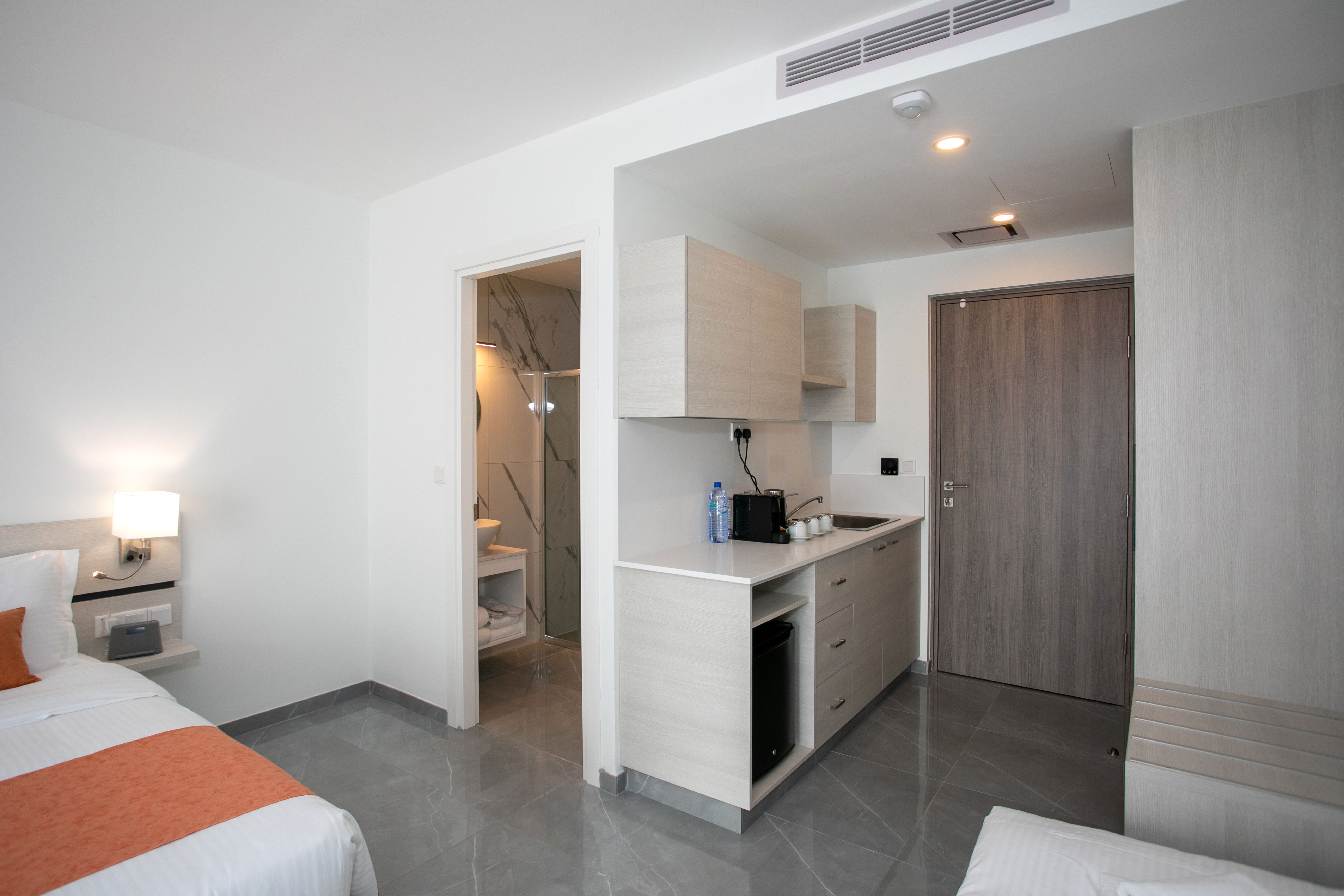 ONE BEDROOM SUITE