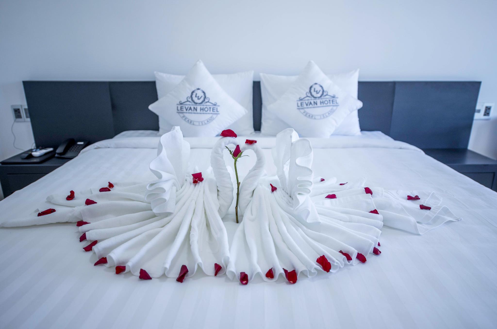 SEA VIEW ROOM