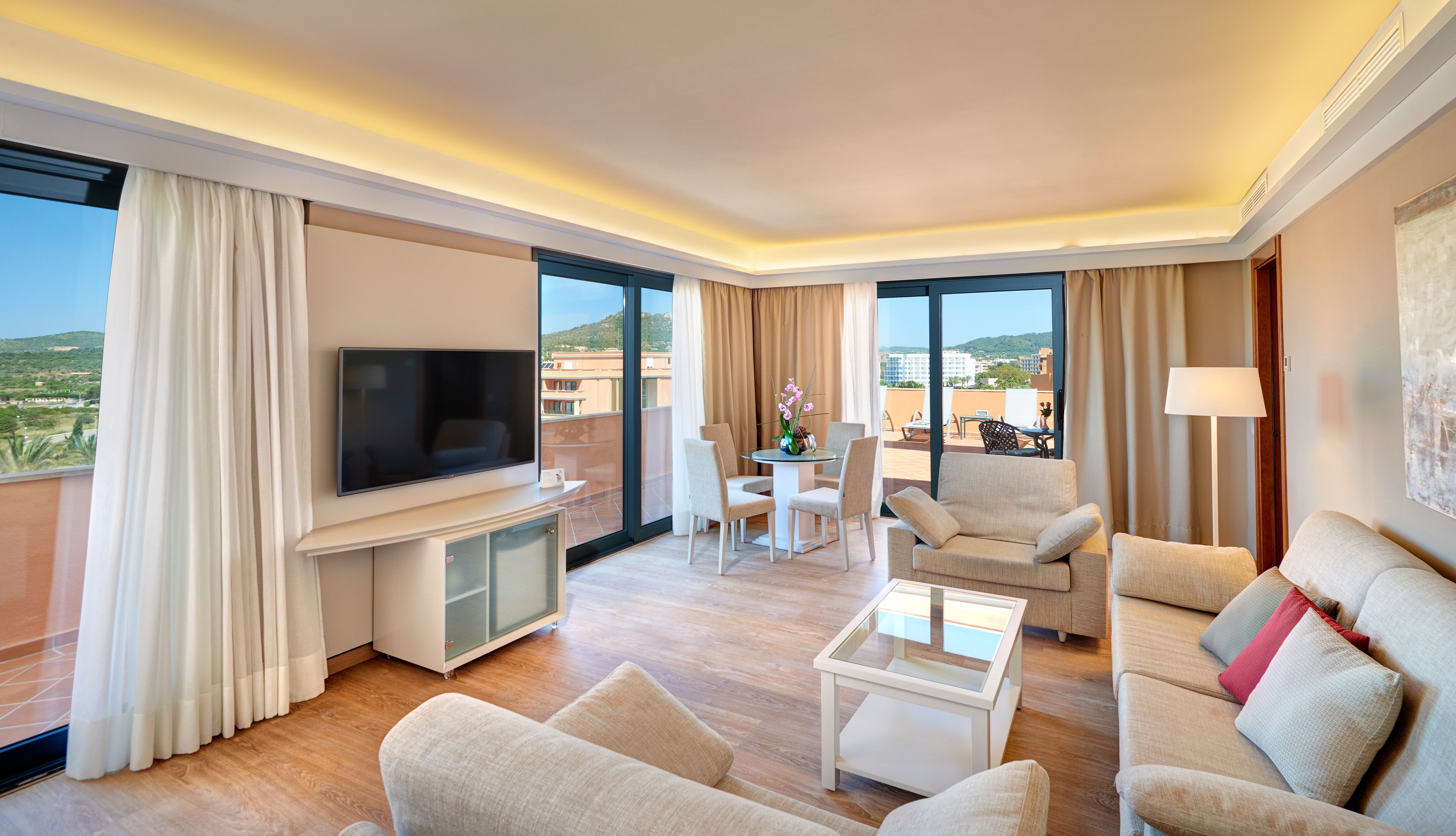SUITE BALCONY