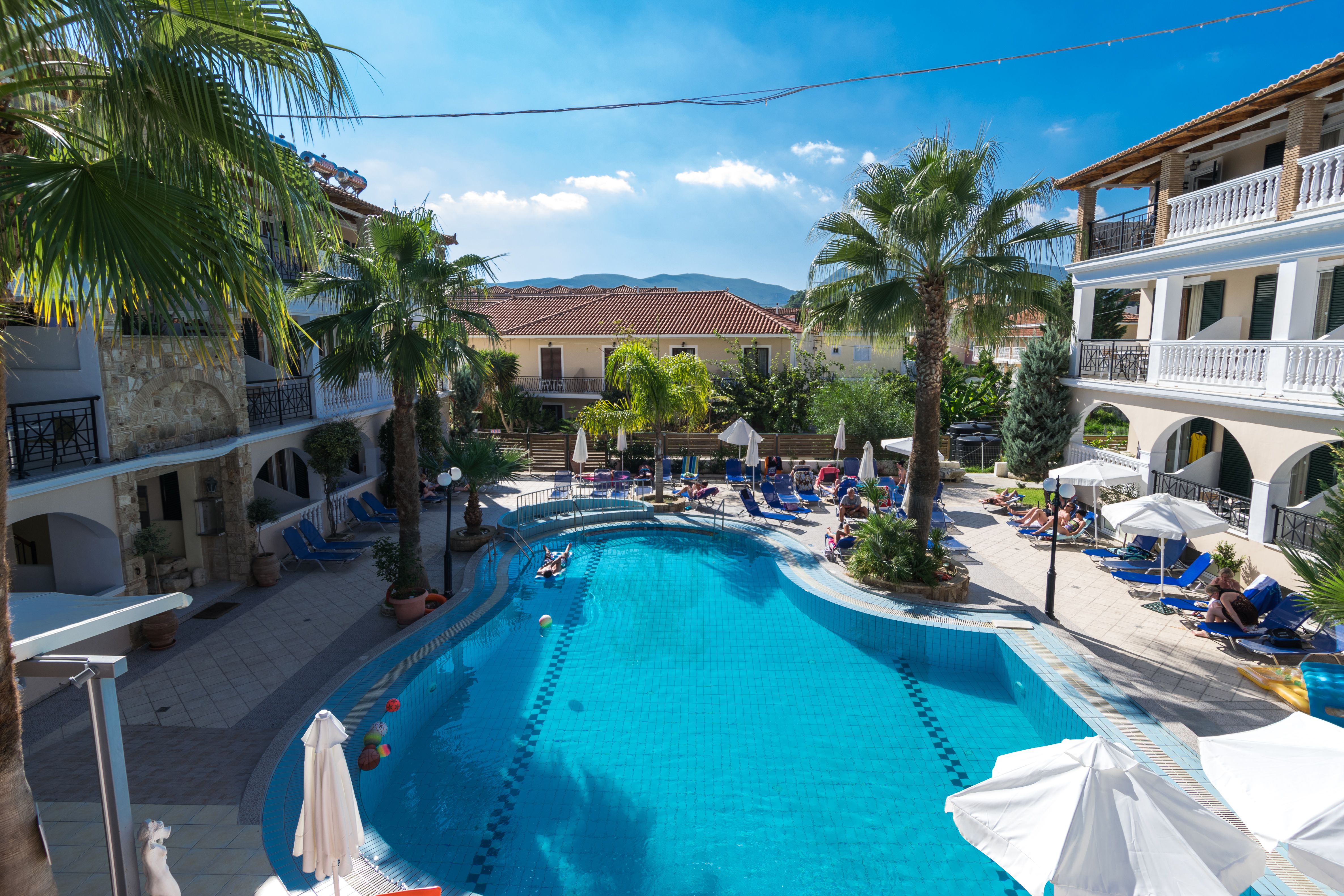 Piscina deschisă