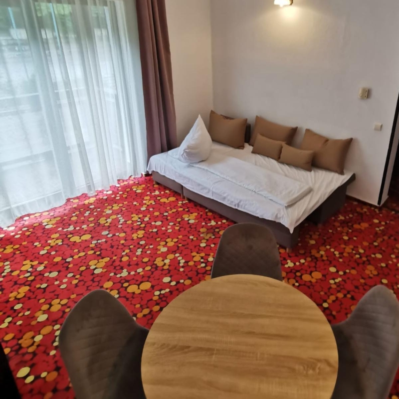 Apartament Junior Suite Corp B cu acces la piscina