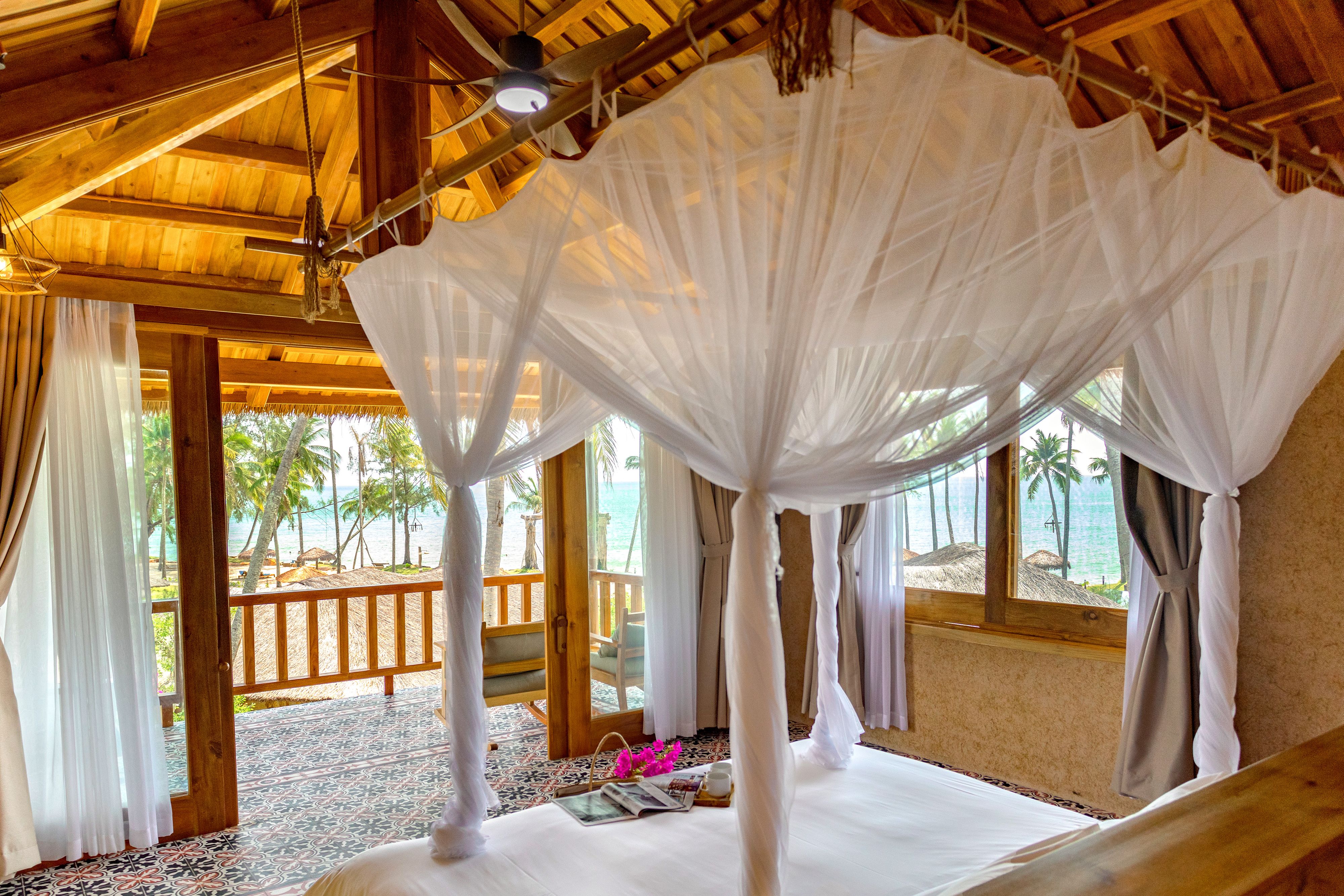PREMIUM OCEAN BREEZE WITH OCEAN VIEW