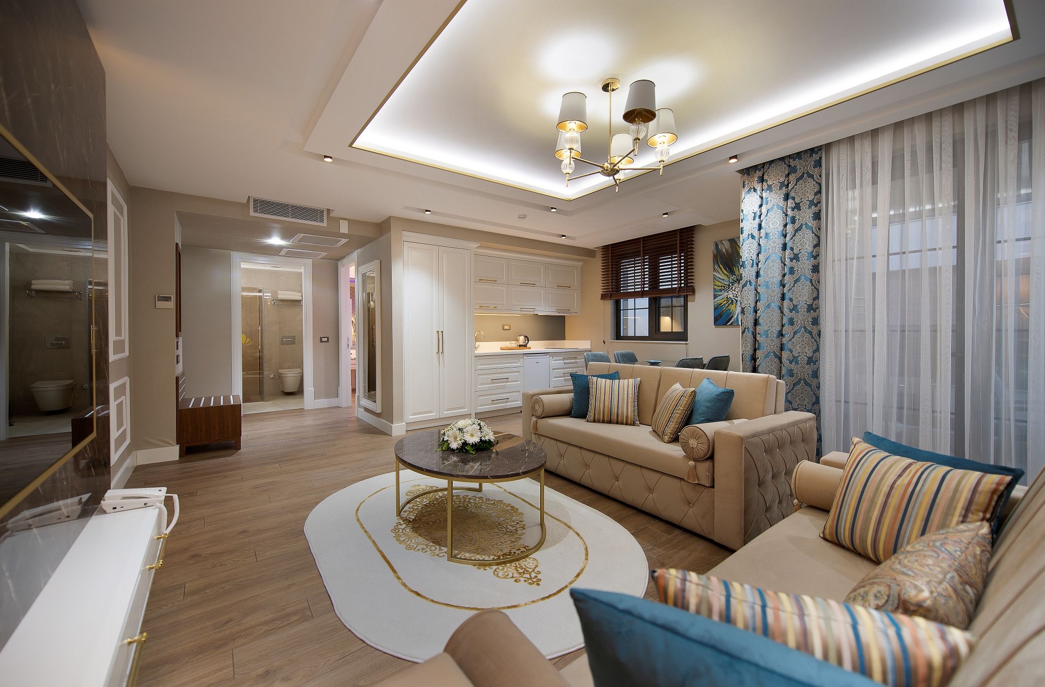 SUPERIOR SUITE 