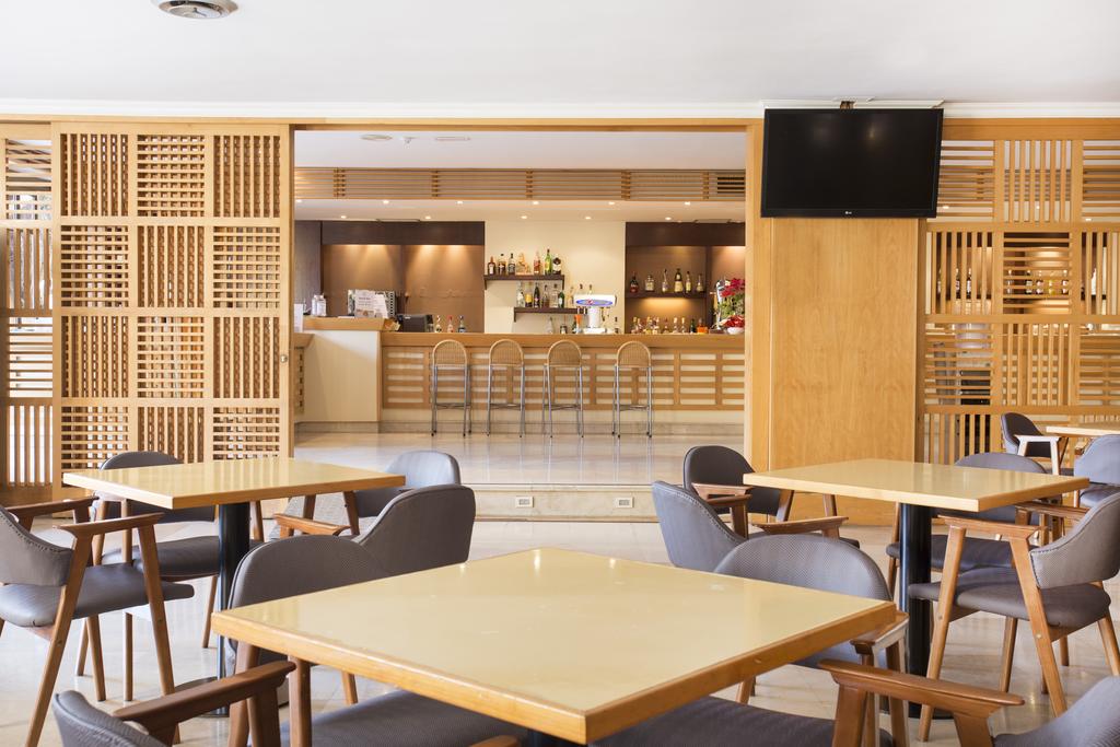 MAIN BAR