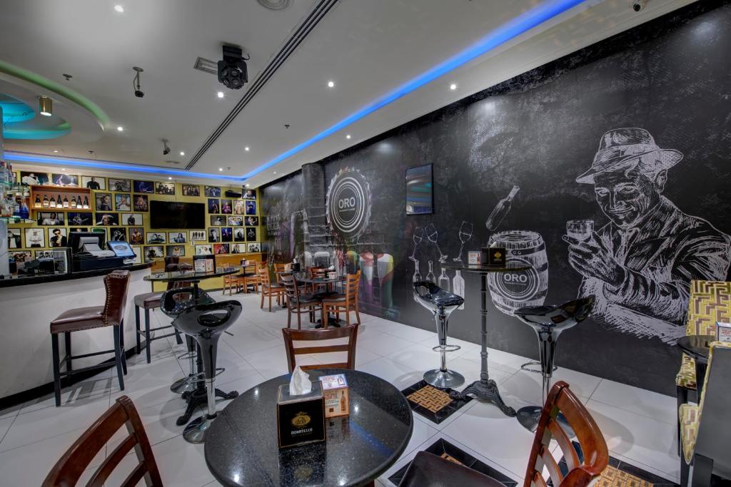 ORO Restaurant and Lounge 