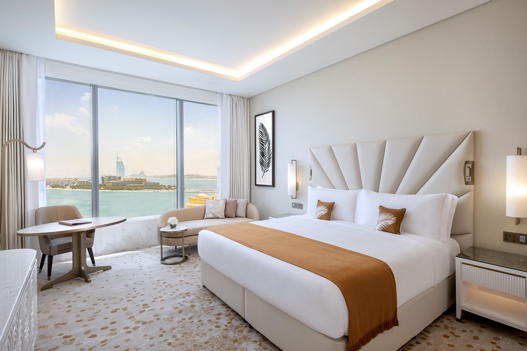 Grand Deluxe King Room