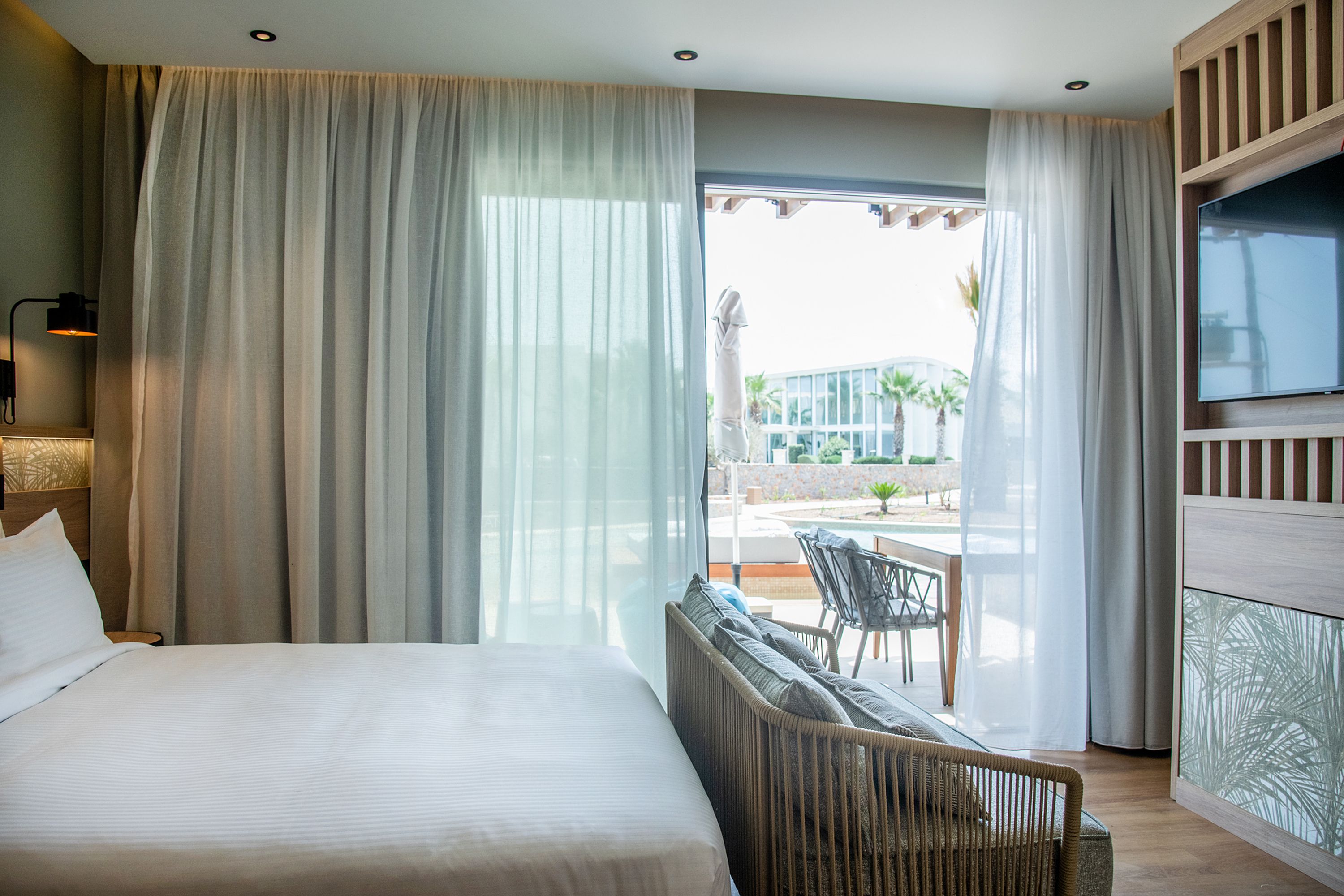 Classic Double Room Garden View with Pool Access