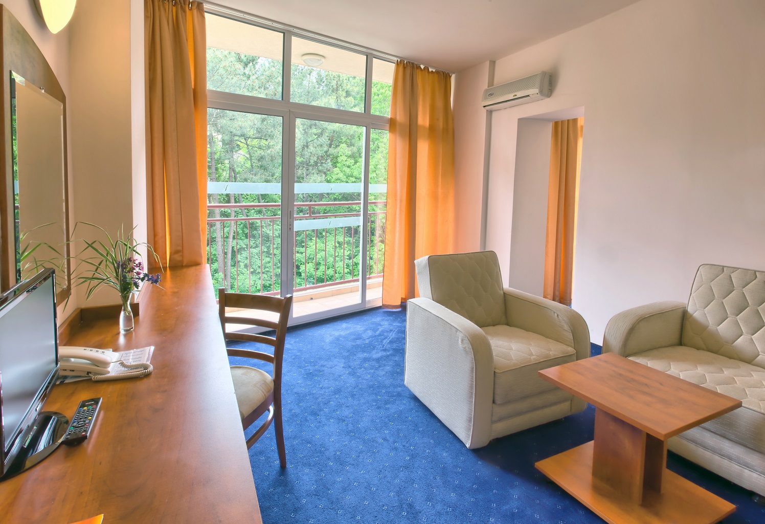 Standard FamilyRoom (GardenView, Balcony)