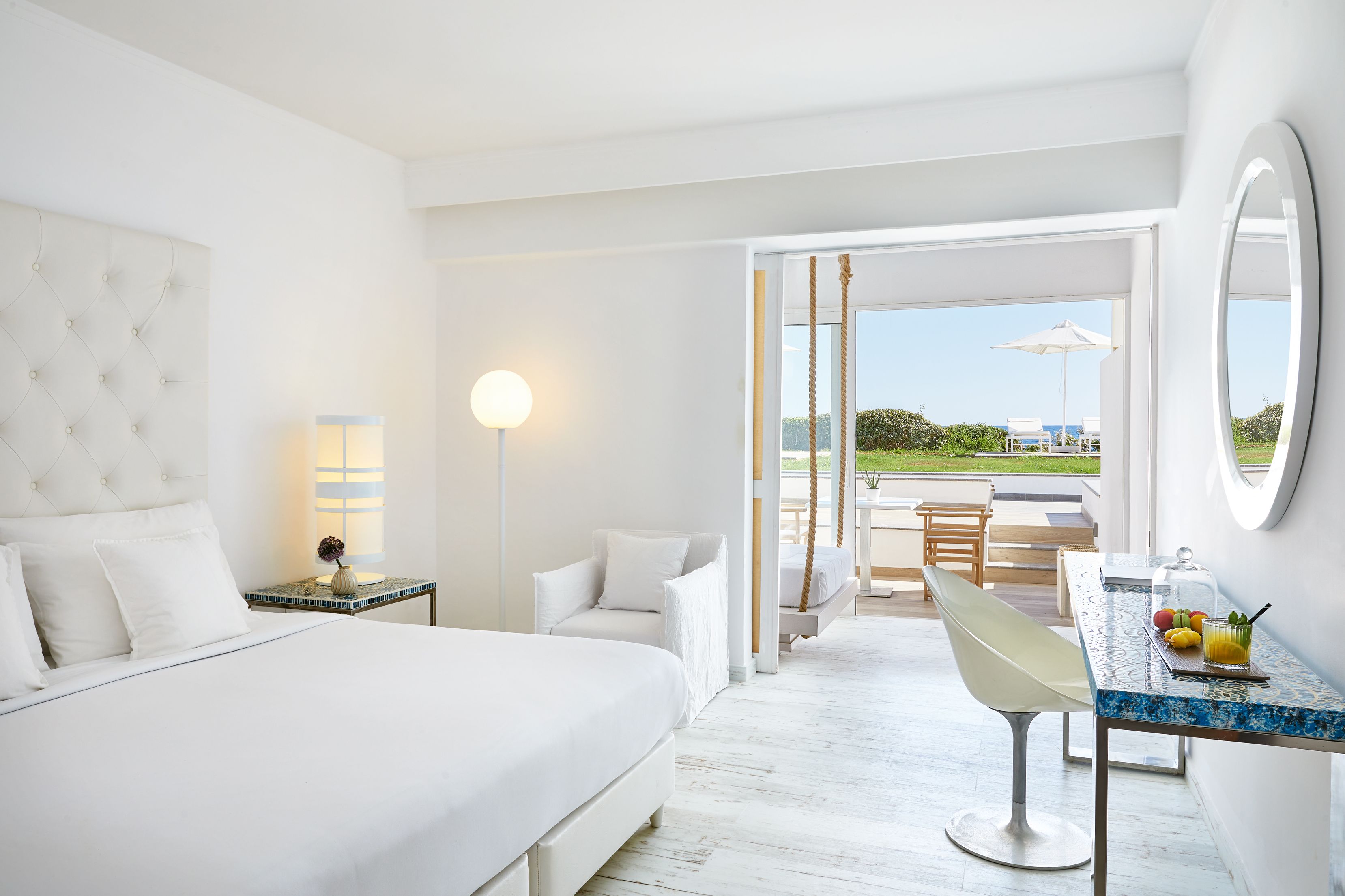 PRESTIGE GUESTROOM SEA VIEW WITH GARDEN