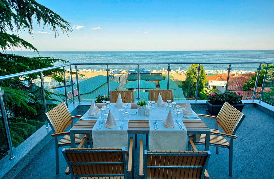 A LA CARTE RESTAURANT