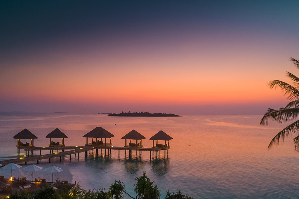 SEA Edge Bar and Grill