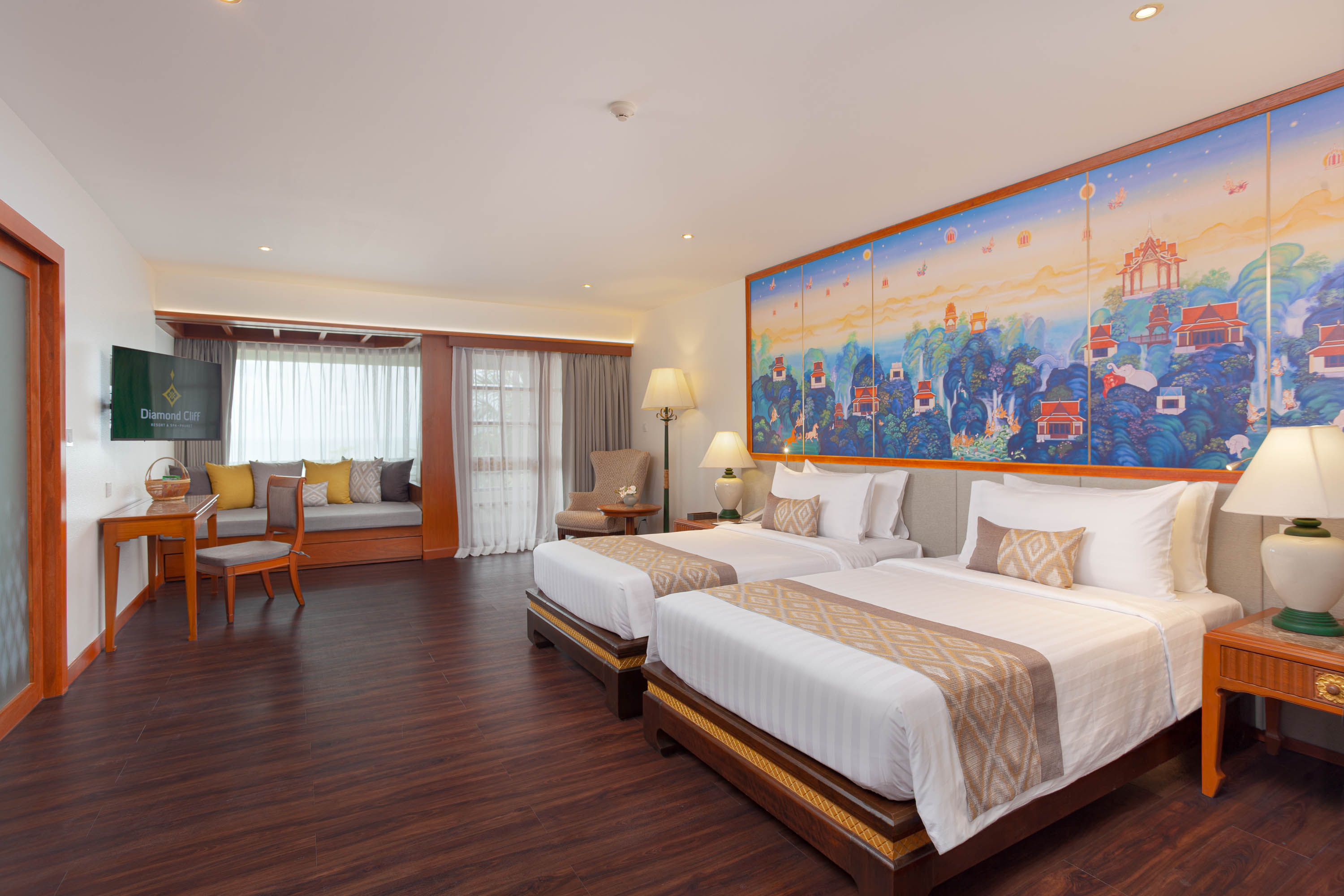 Grand Jacuzzi Suite 