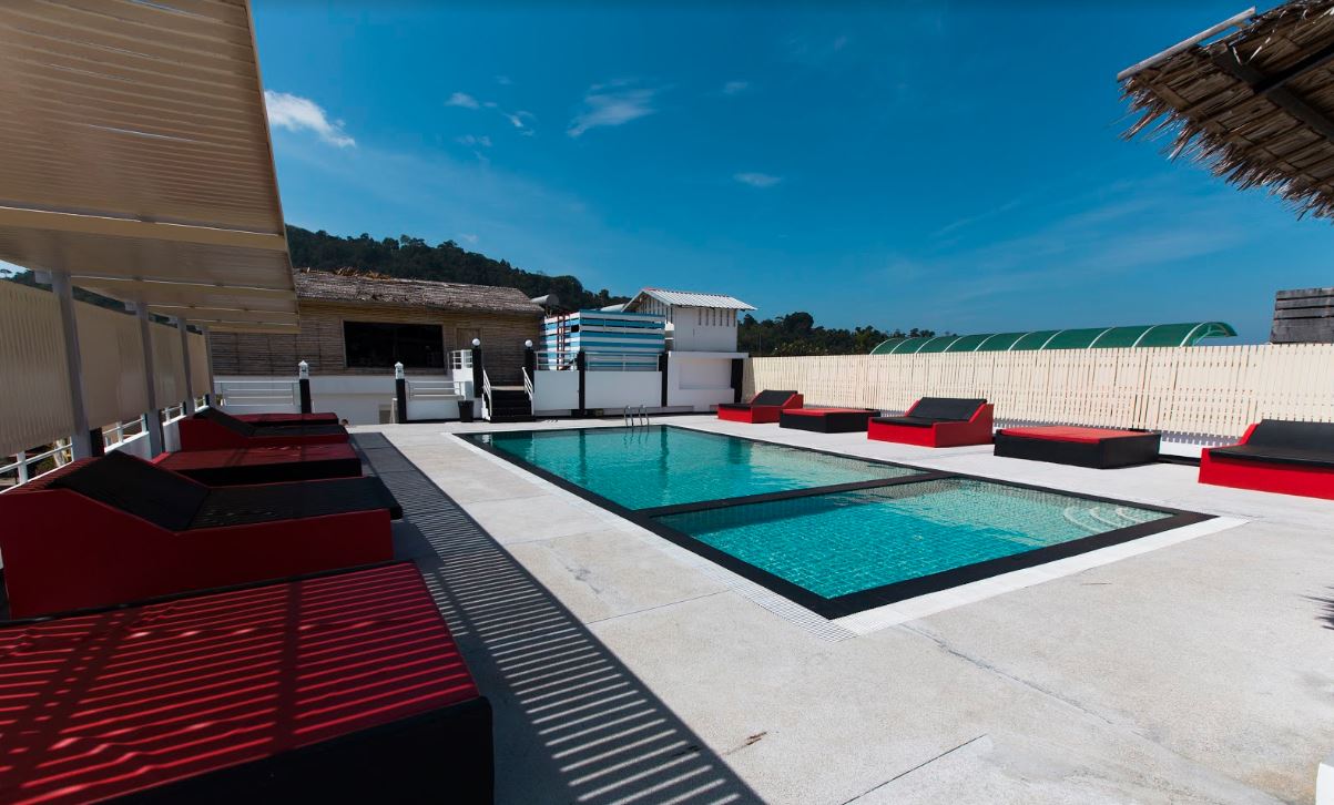 Piscina deschisă