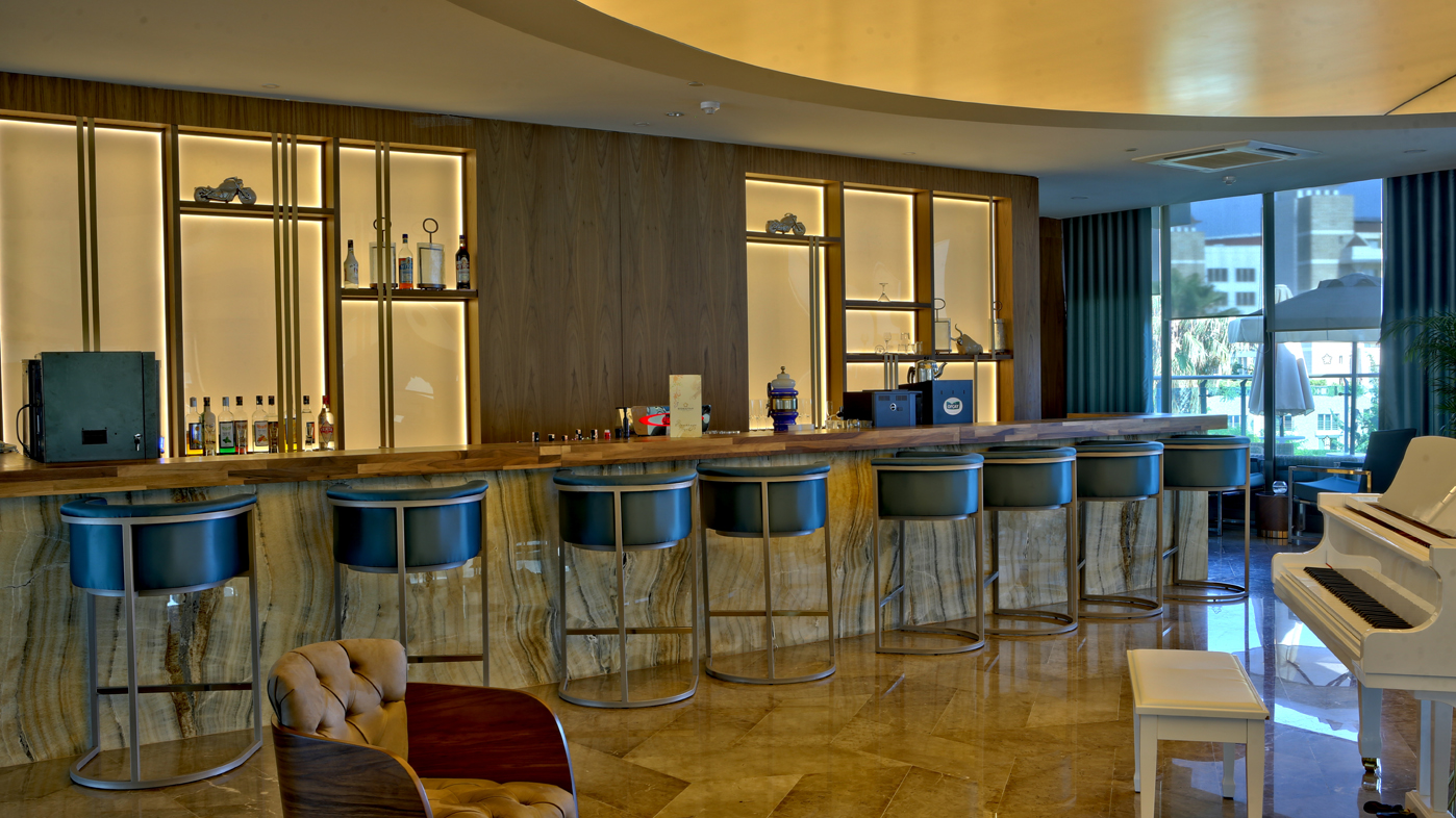 Lobby Bar