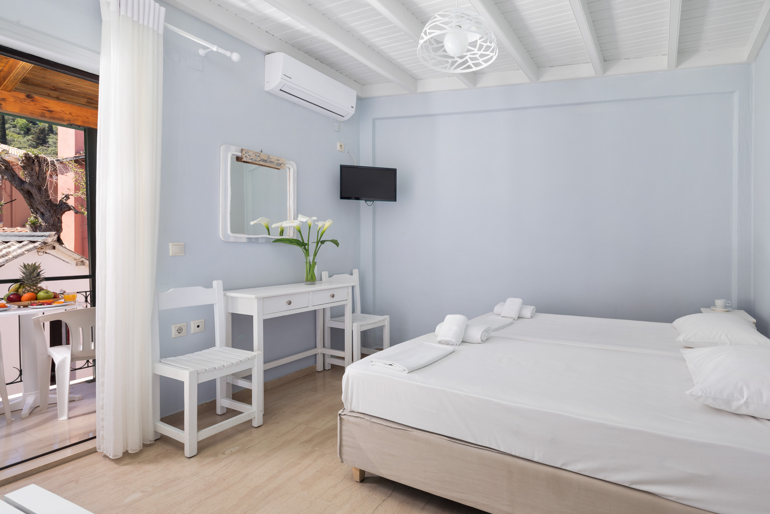 COMFORT STUDIO WITH BALCONY