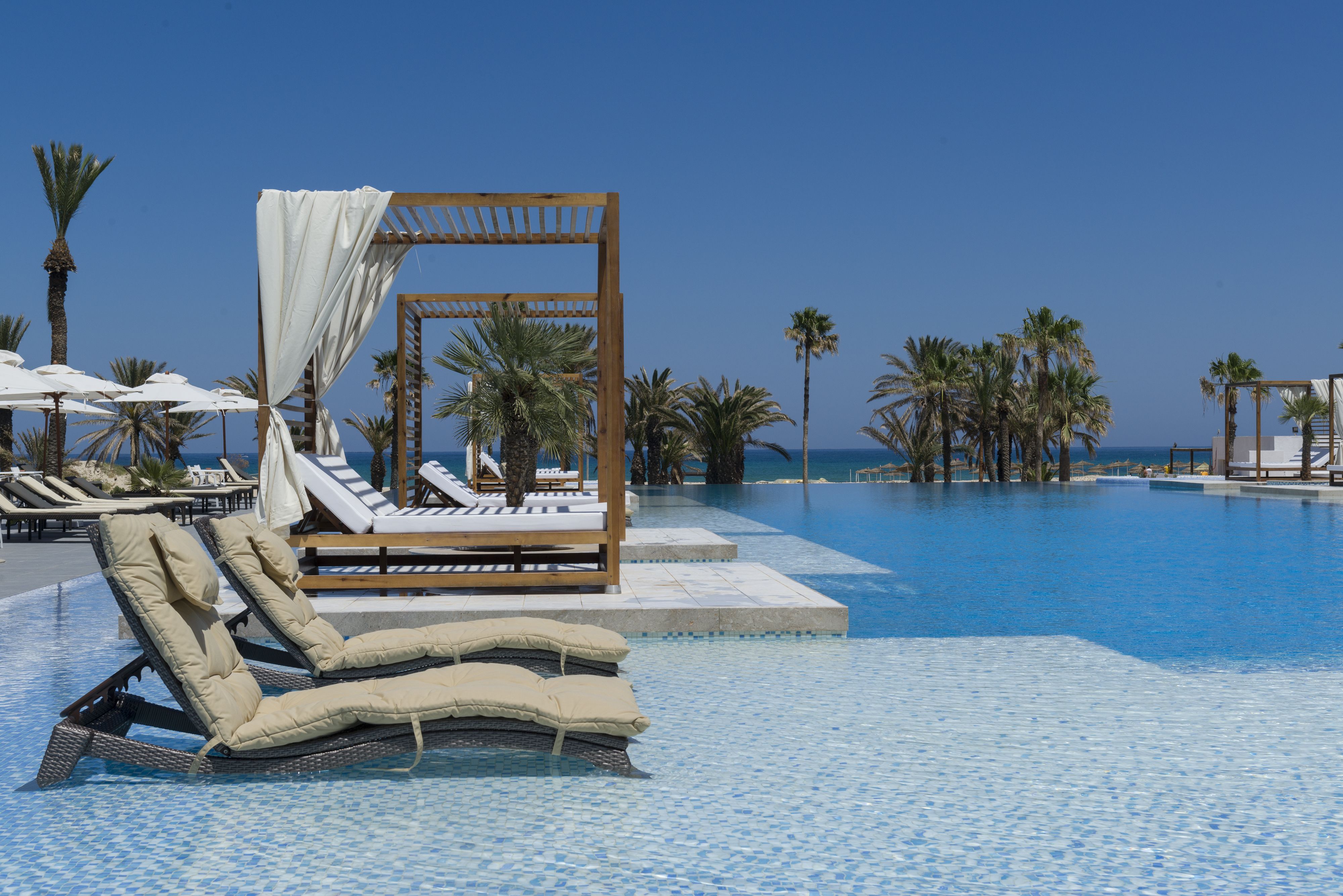 Piscina deschisă