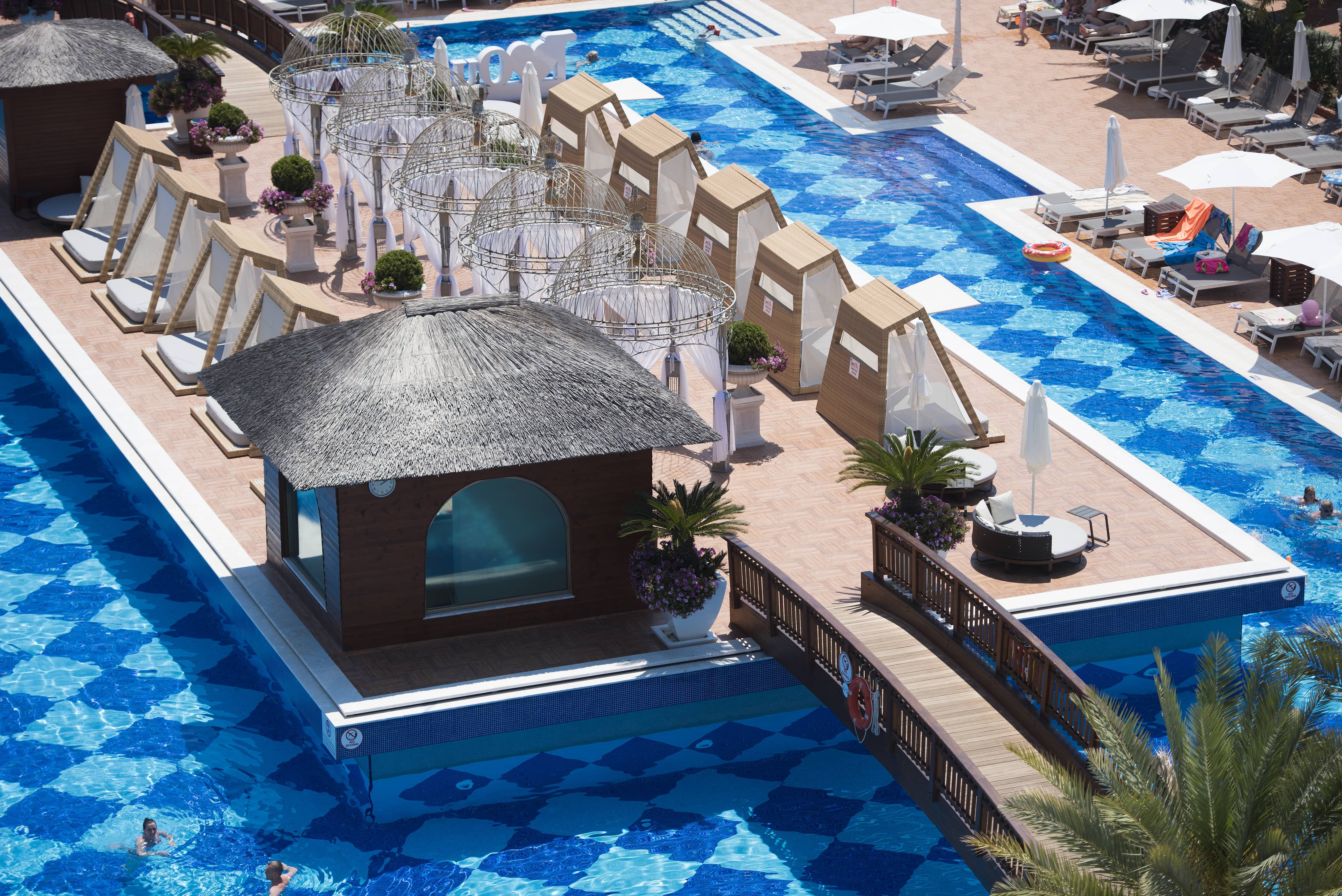 Piscina deschisă
