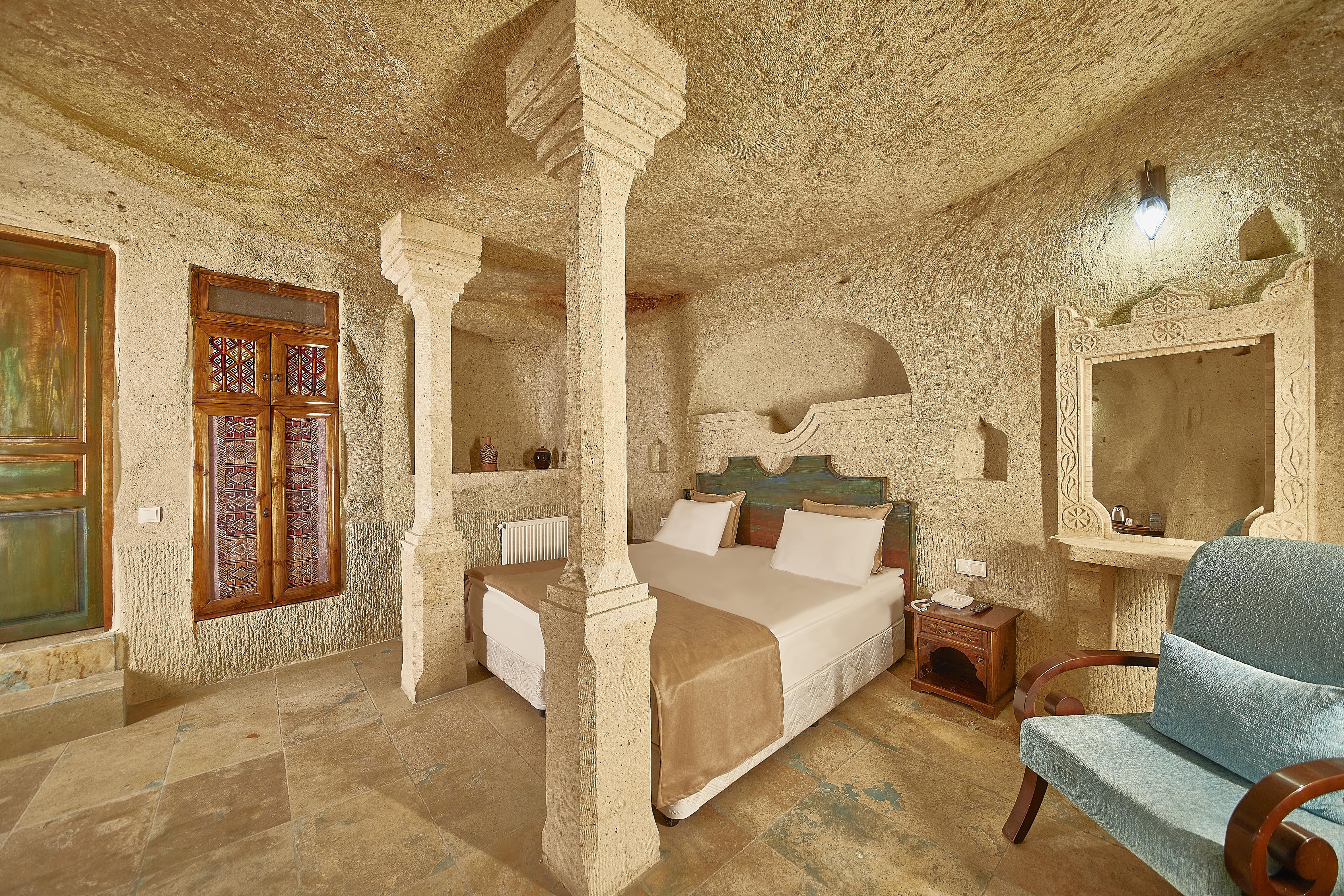 KING SUITE ROOM