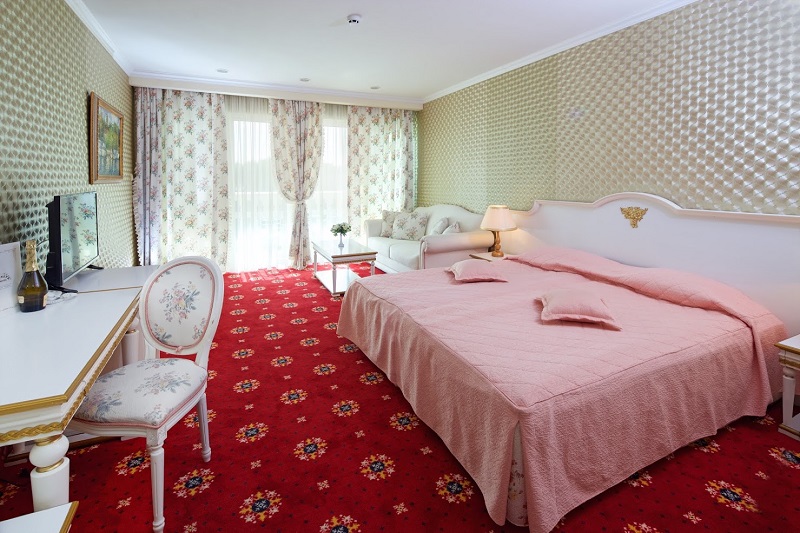 Planeta Double Deluxe Room 1.jpg