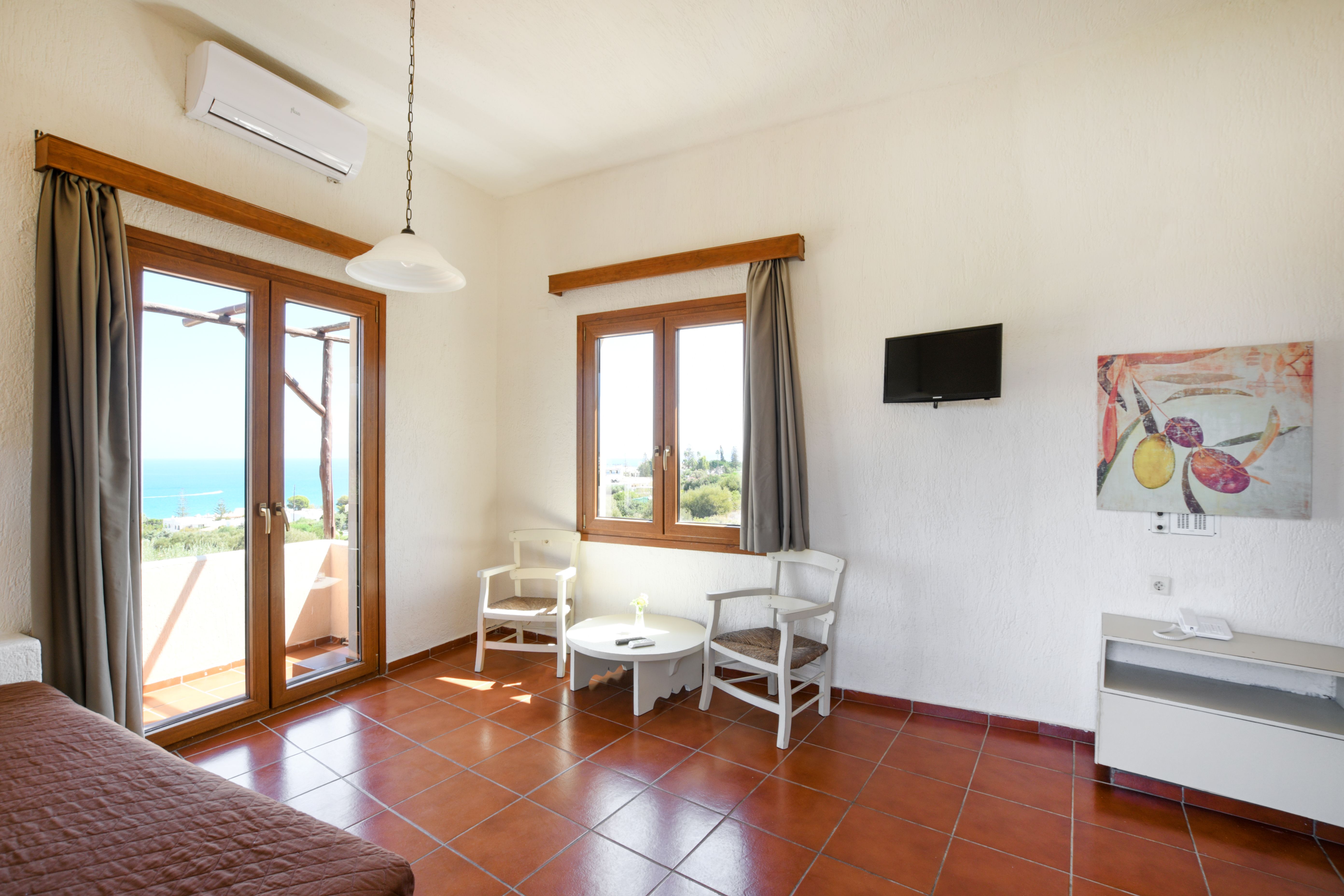 One Bedroom Apartment Upper Floor 