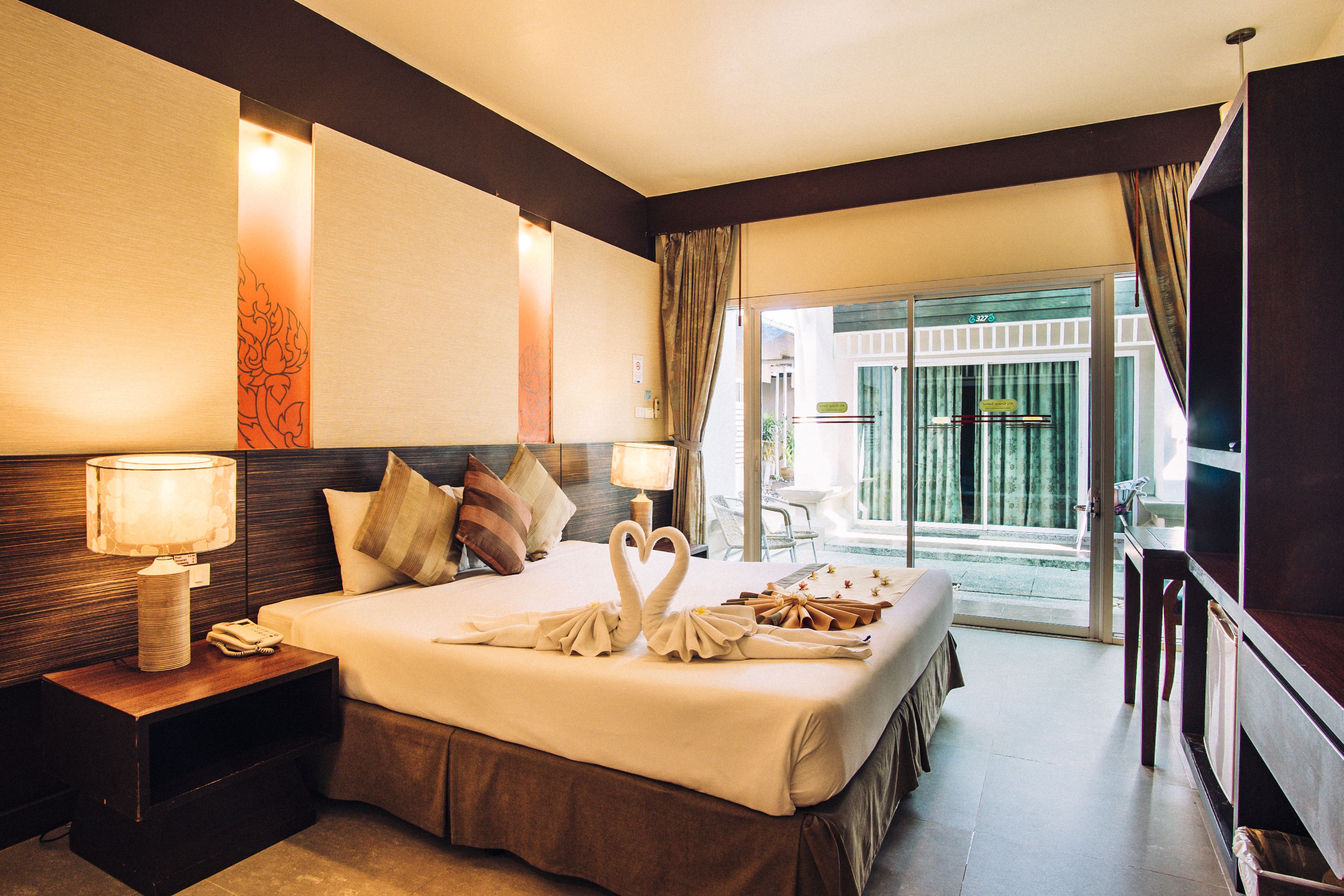 Courtyard Deluxe