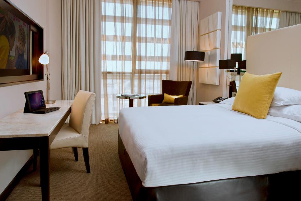 CENTRO ROOM 