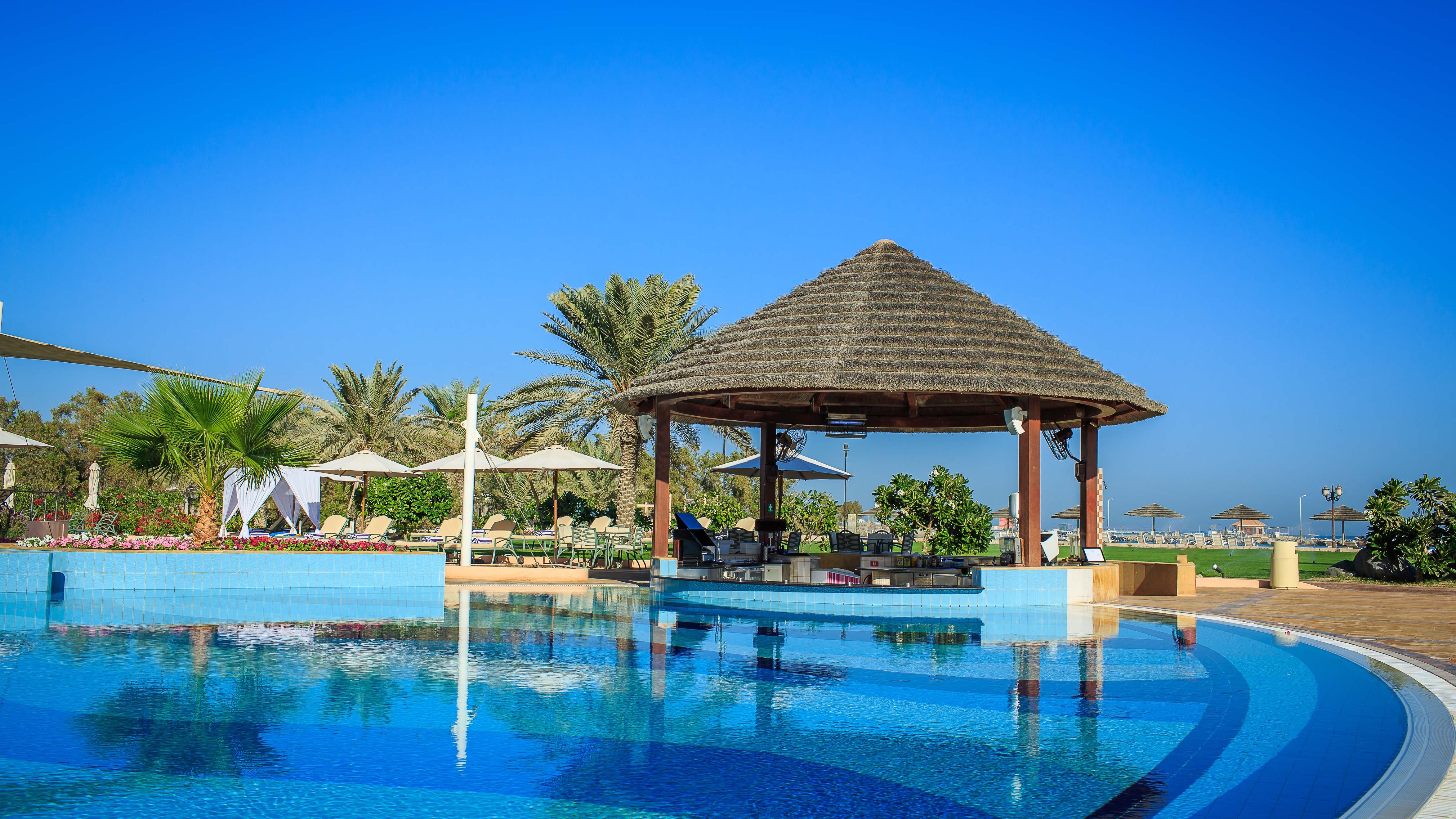 Waves Pool Bar