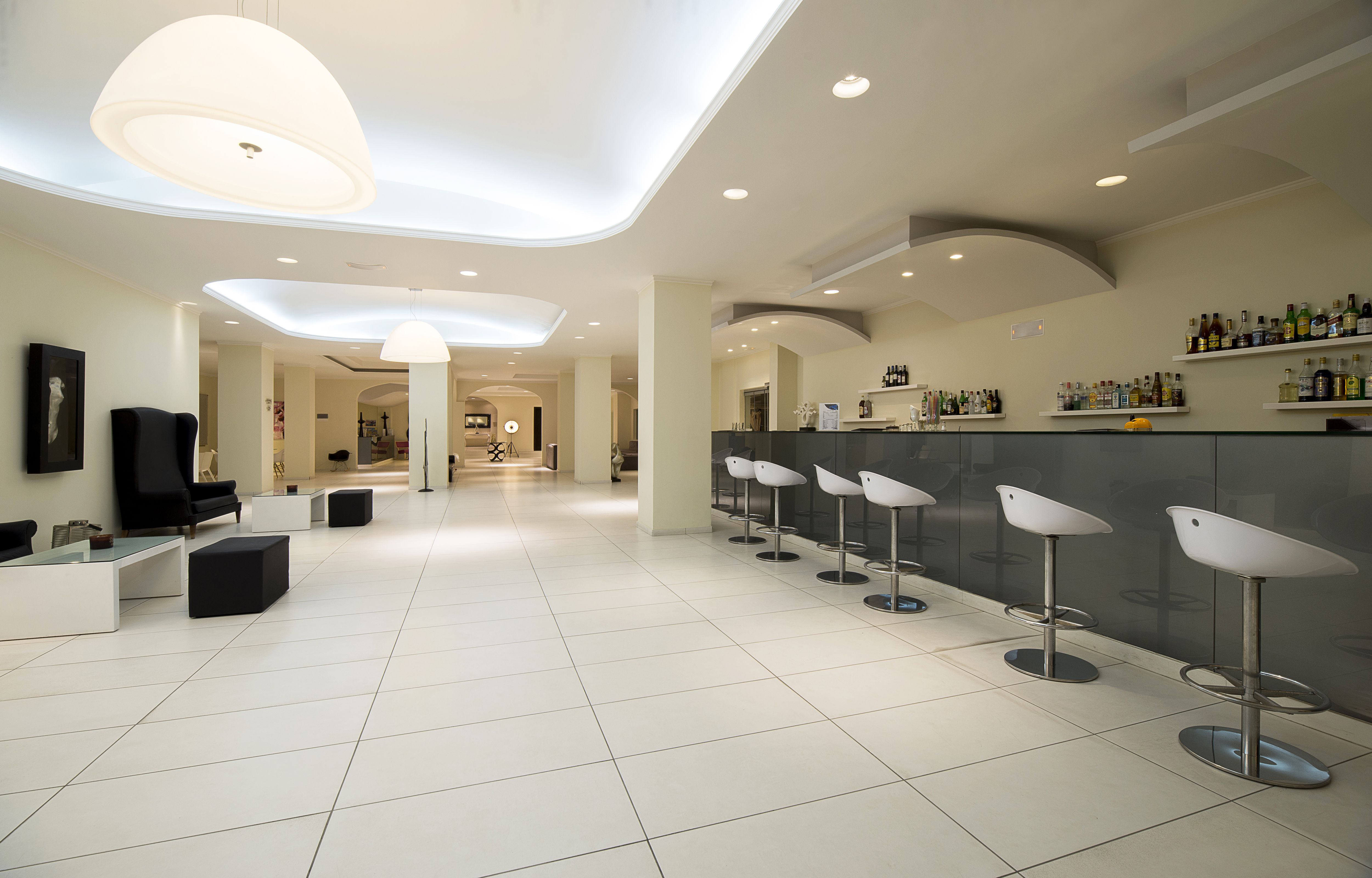 Lobby Bar