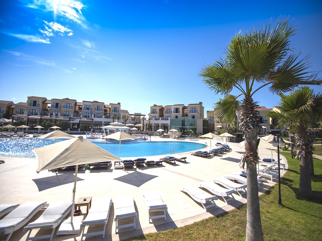 Piscina deschisă