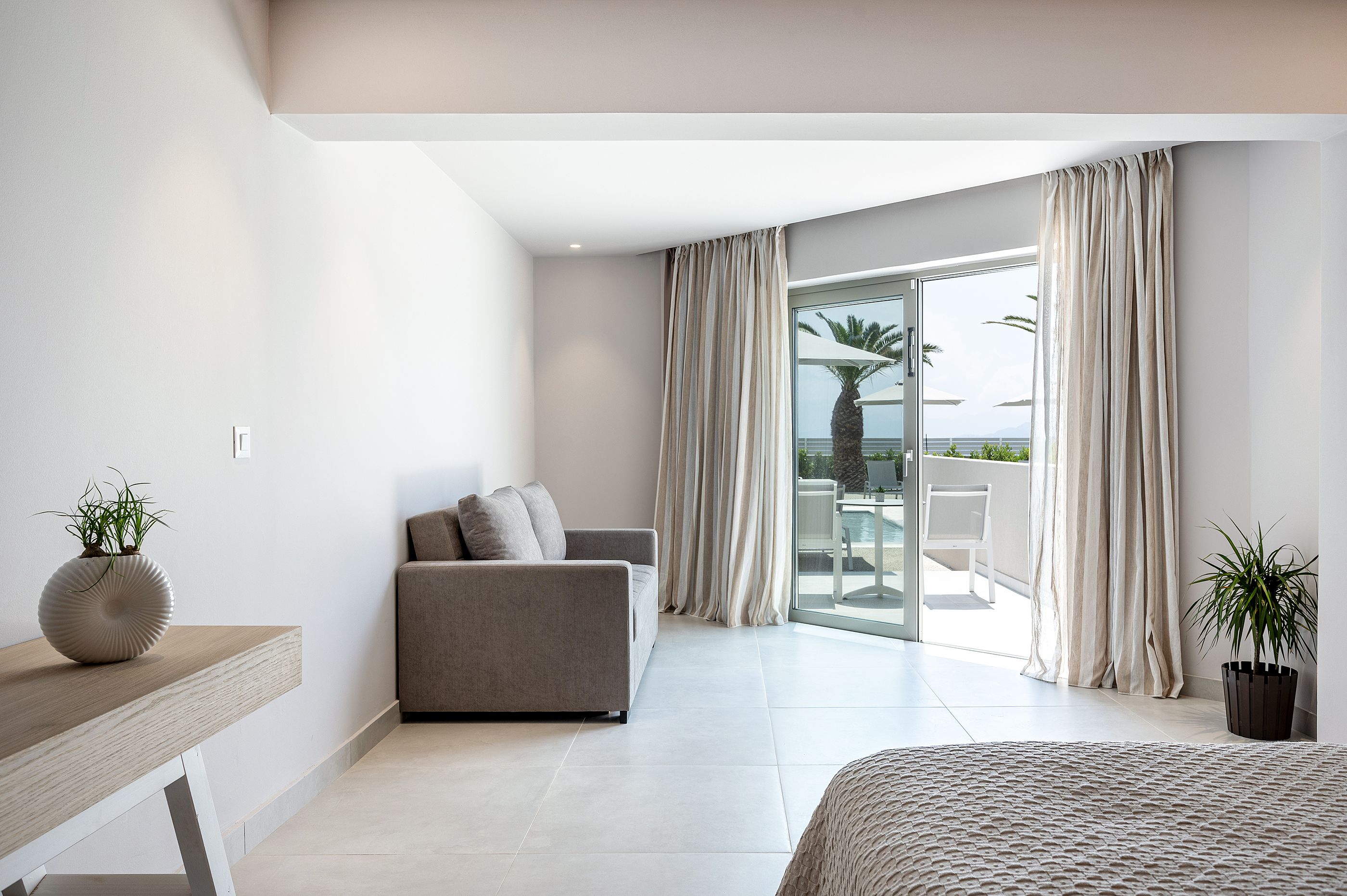 Junior Suite Swim Up